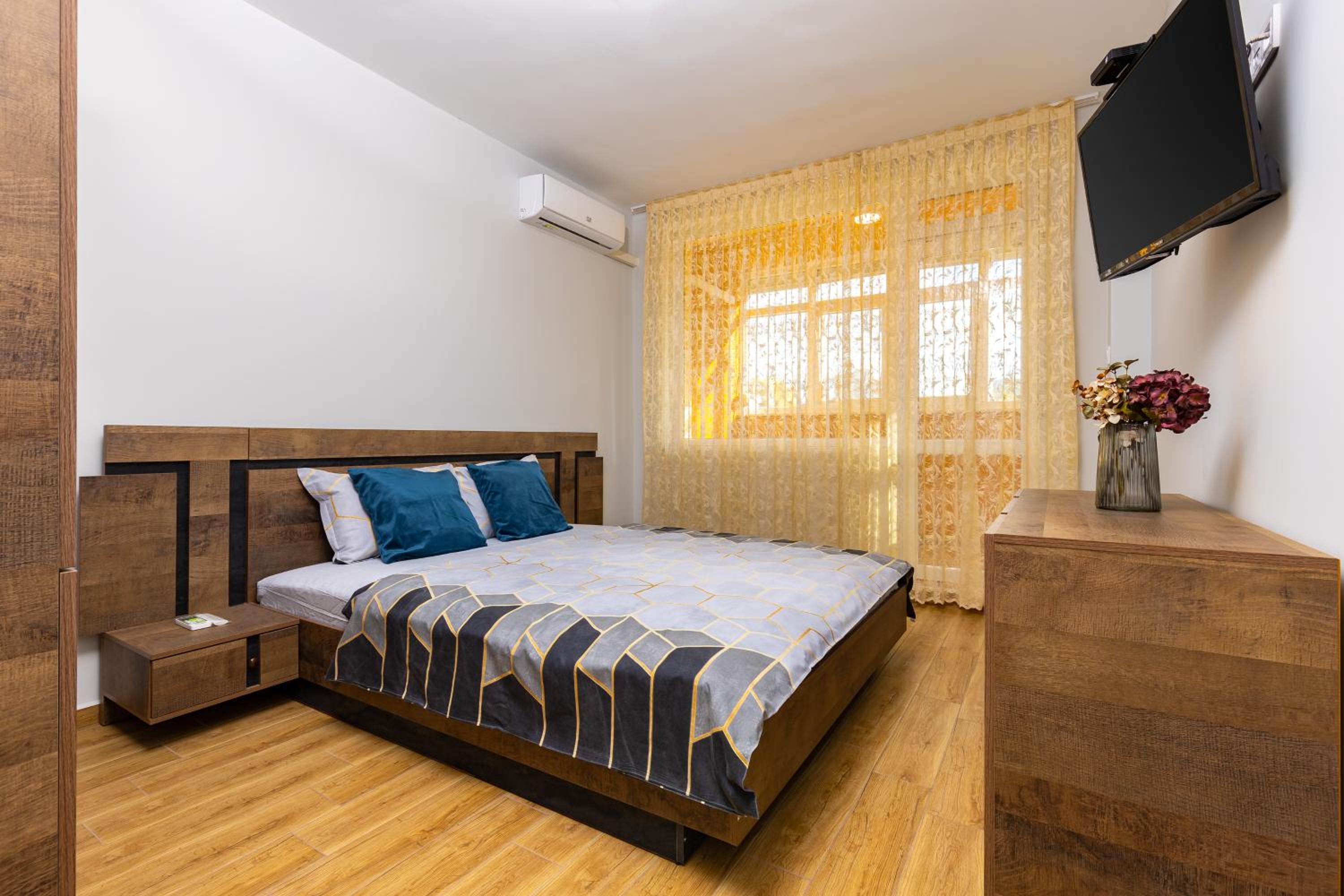 Bright and Cozy Apartment Next to a City Park by Flat Mаnager
