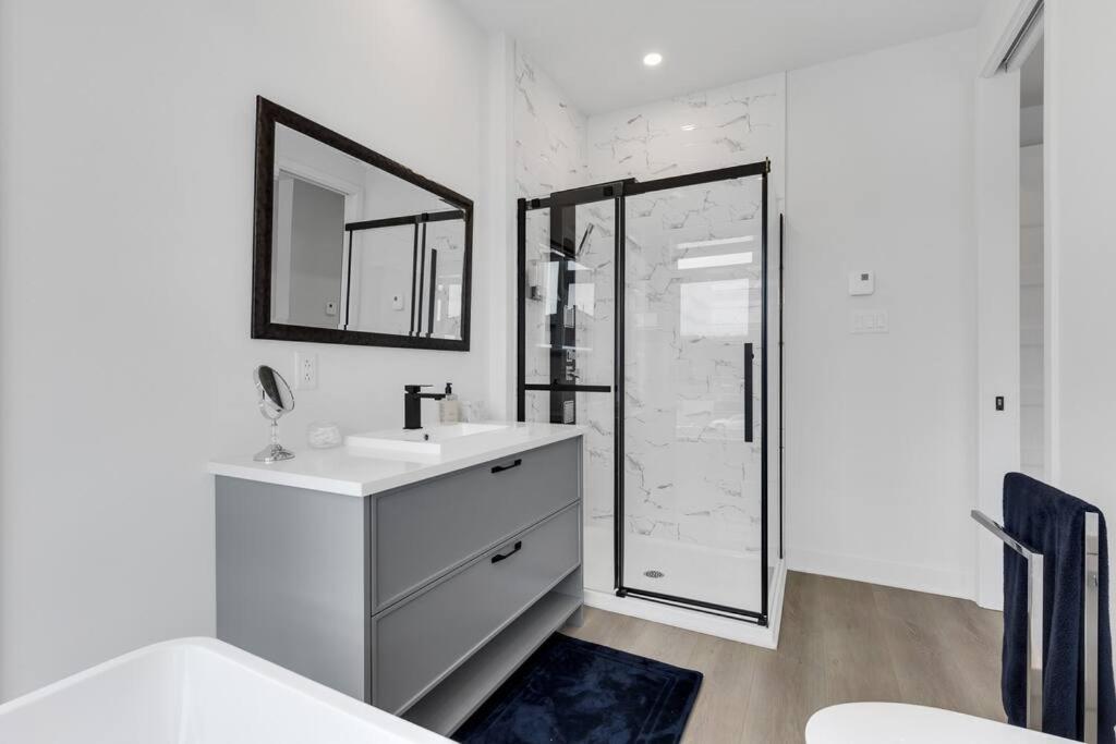 Dream Home Retreat with Spa - 2