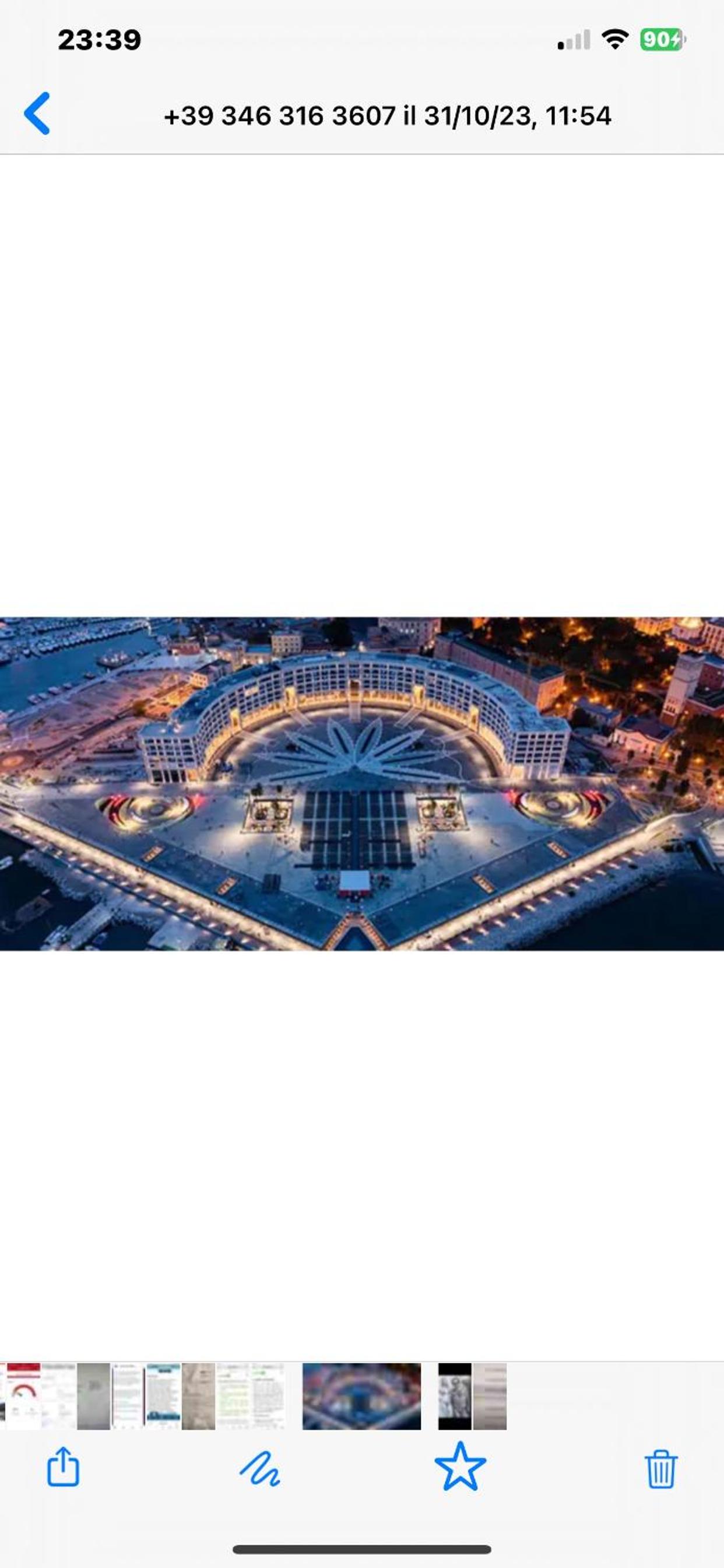 Hotel Panoramic Rooms Salerno - Image 1