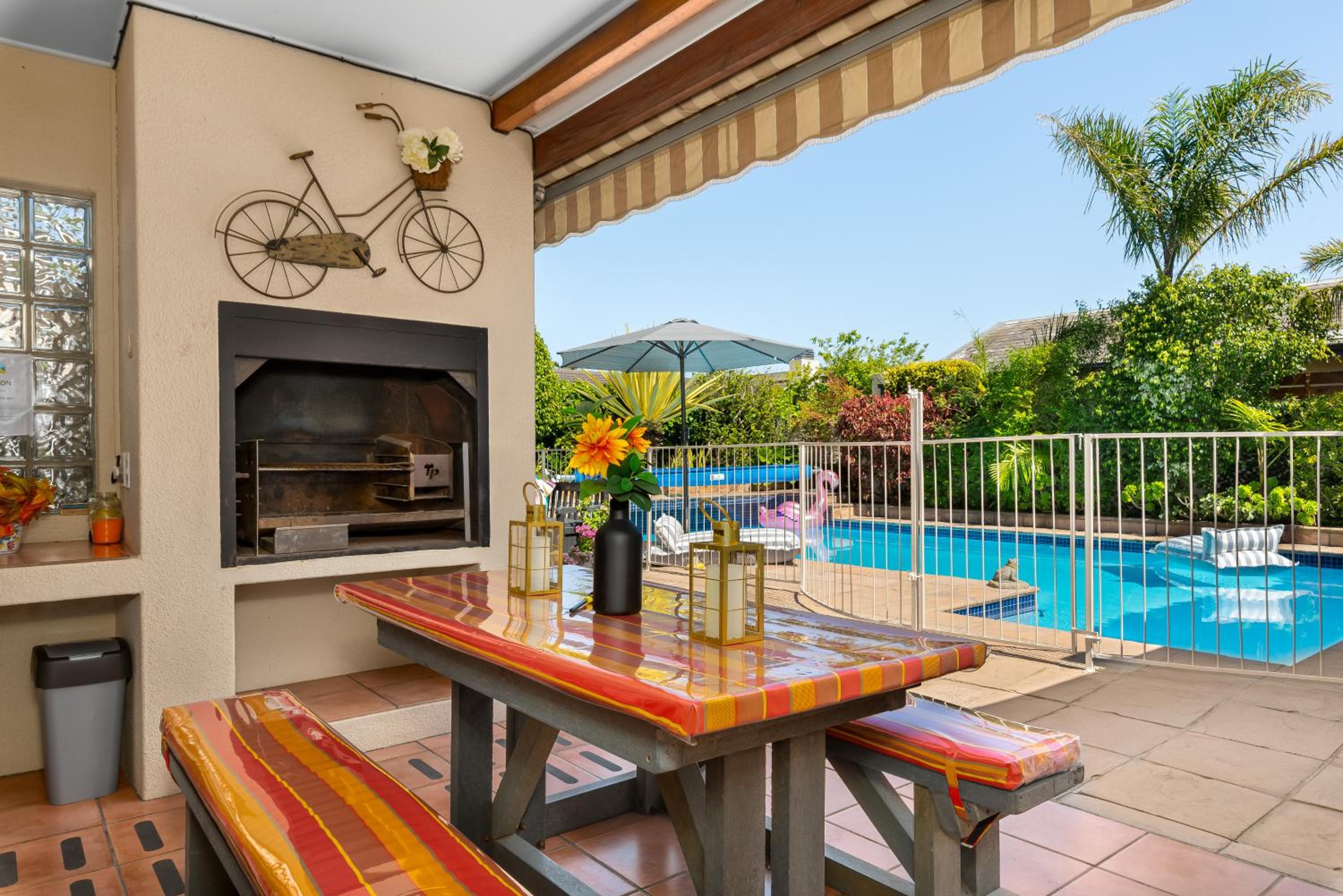 Meerendal Cottage-Affordable Luxury-Private Garden with Pool & Hot Tub view 5