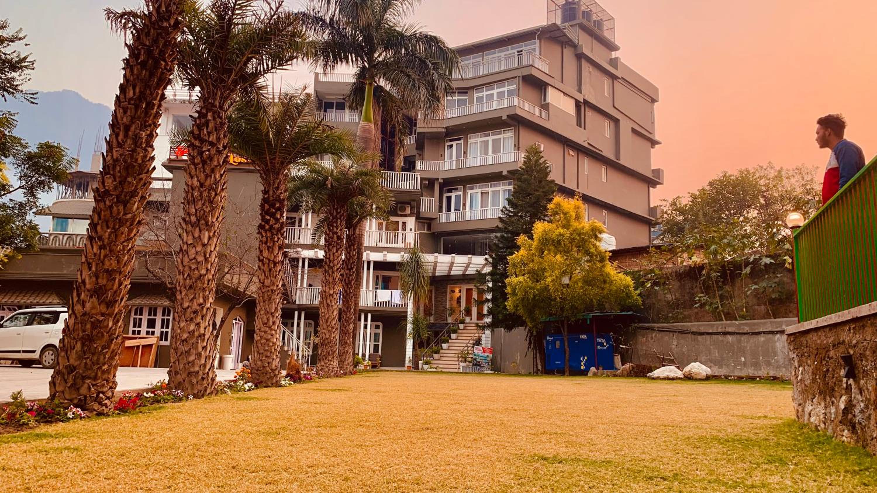 Sailani Lostels