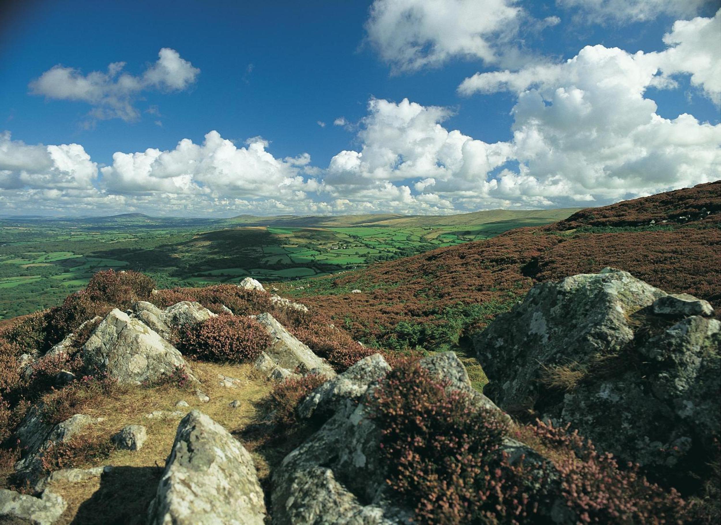 Caer-uchedydd Llanfyrnach