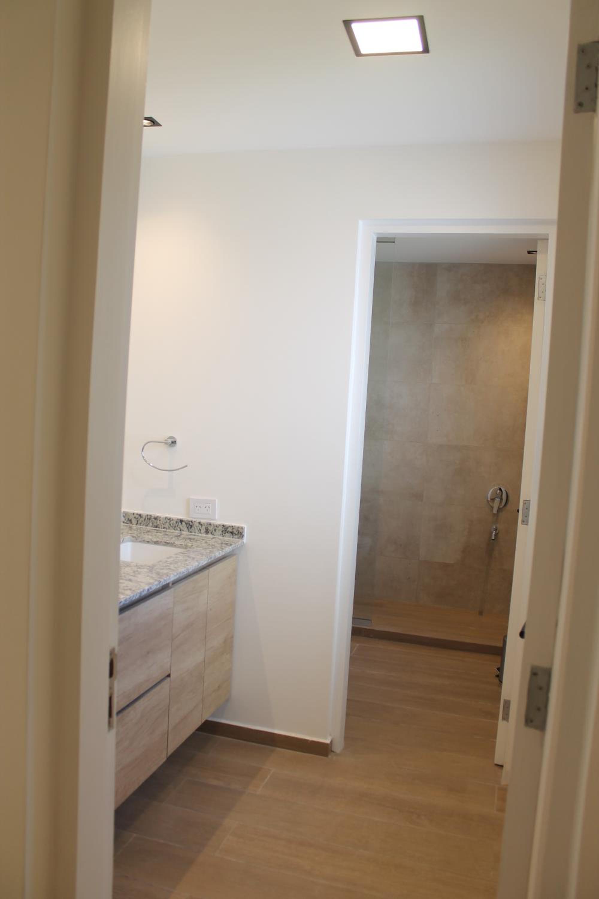 Casa a estrenar en Las Cañadas