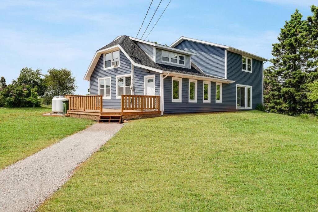 North Shore Coastal Retreat