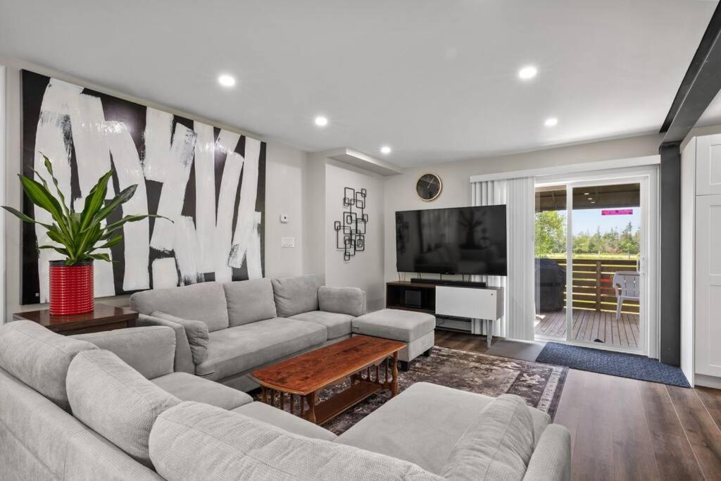 North Shore Coastal Retreat