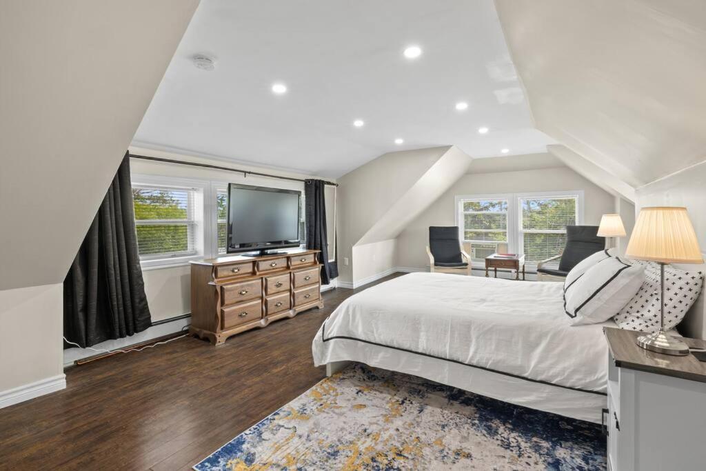 North Shore Coastal Retreat