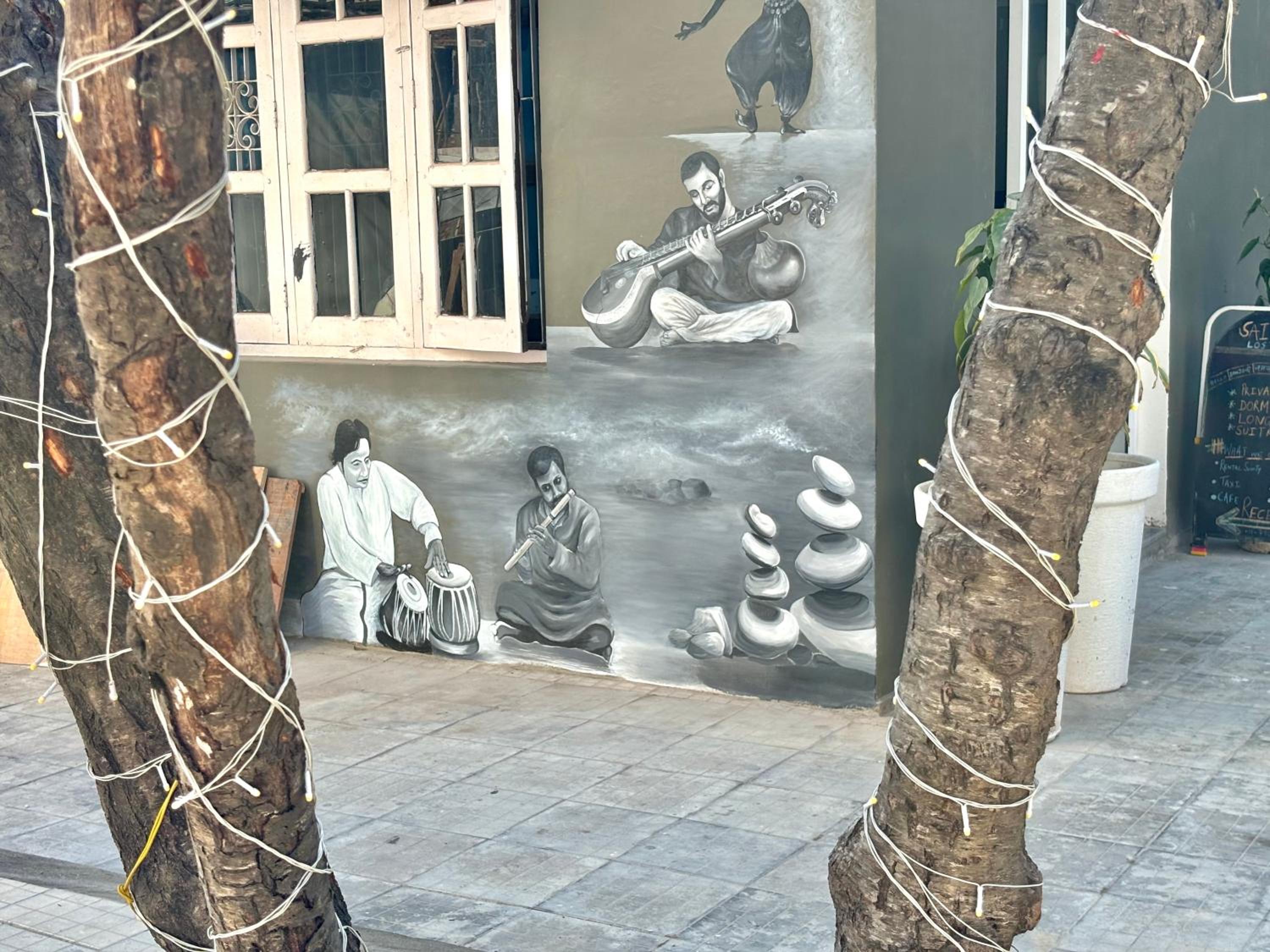 Sailani Lostels