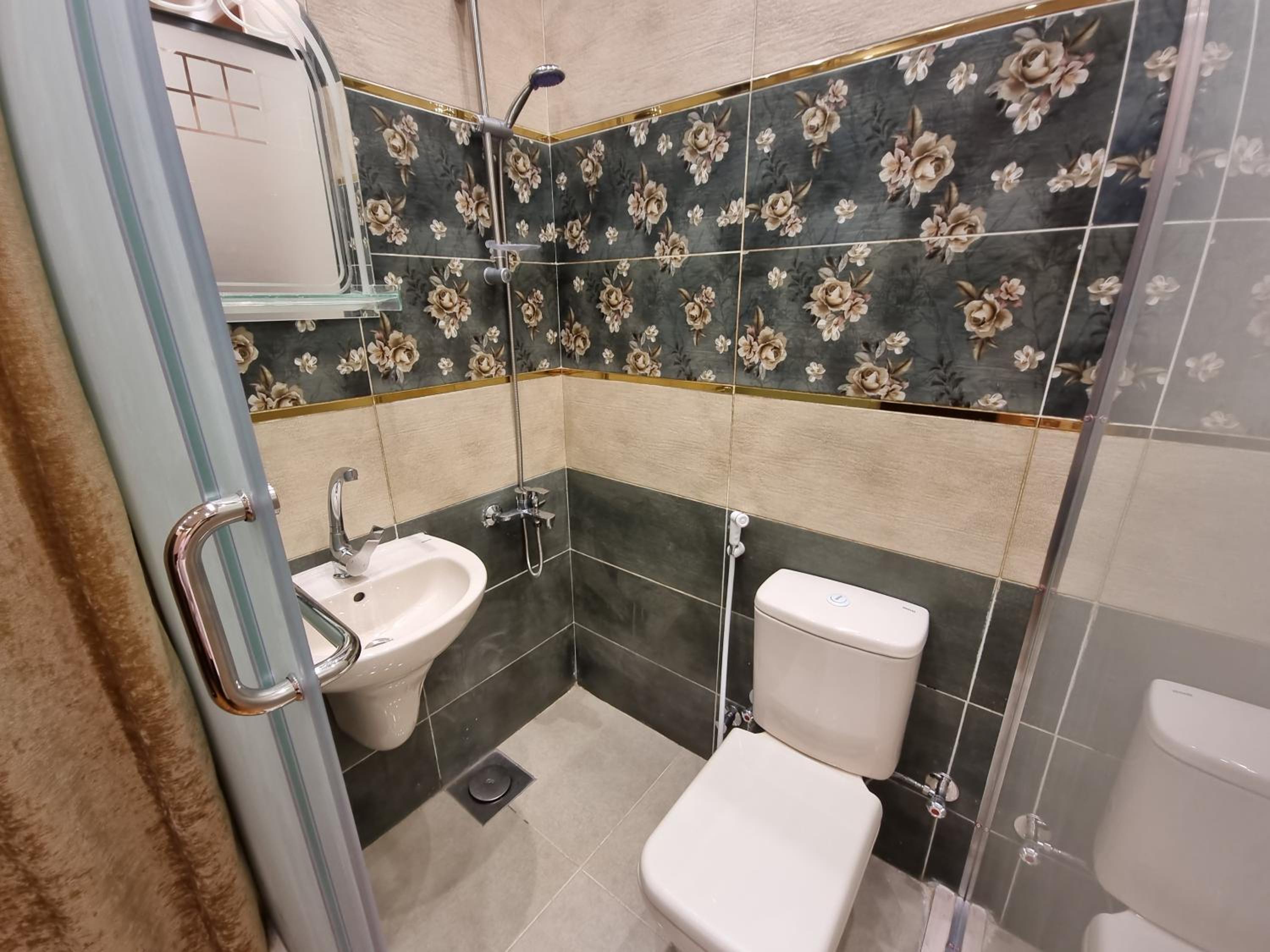 Plaza Group Hotel