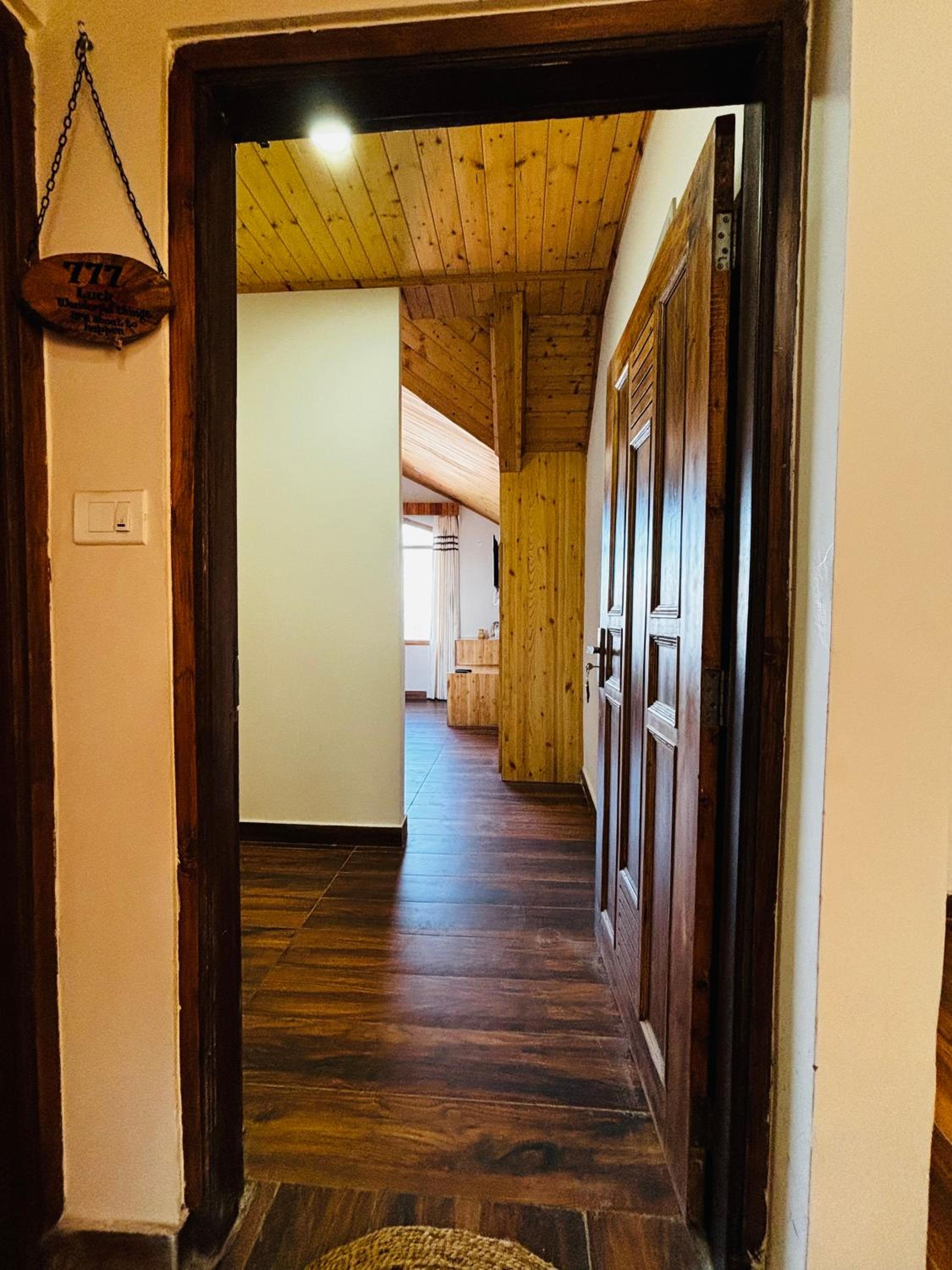 Hilly Horizon BnB Kufri view 2