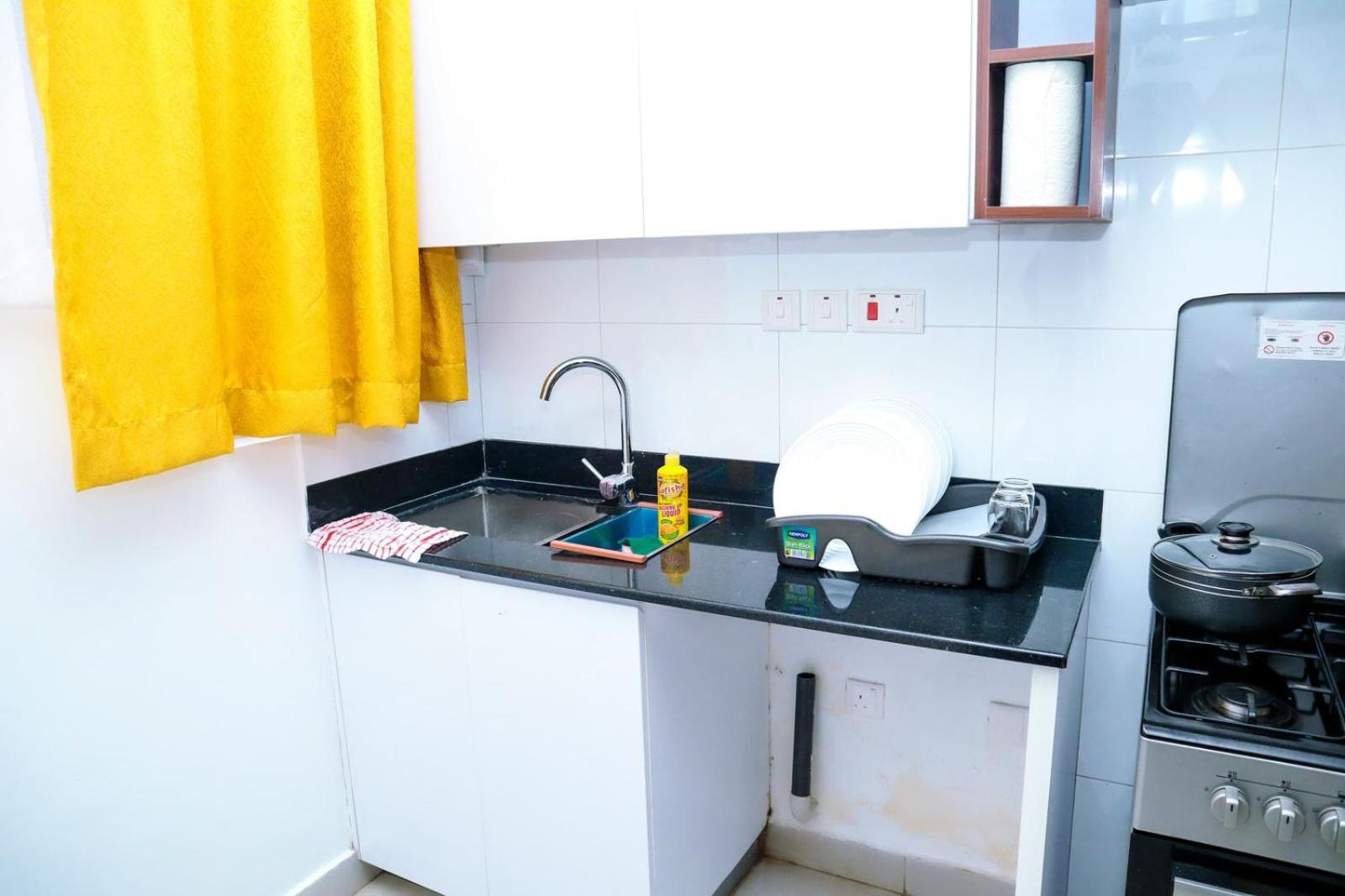 Lorrah's furnished apartments, Enkang
