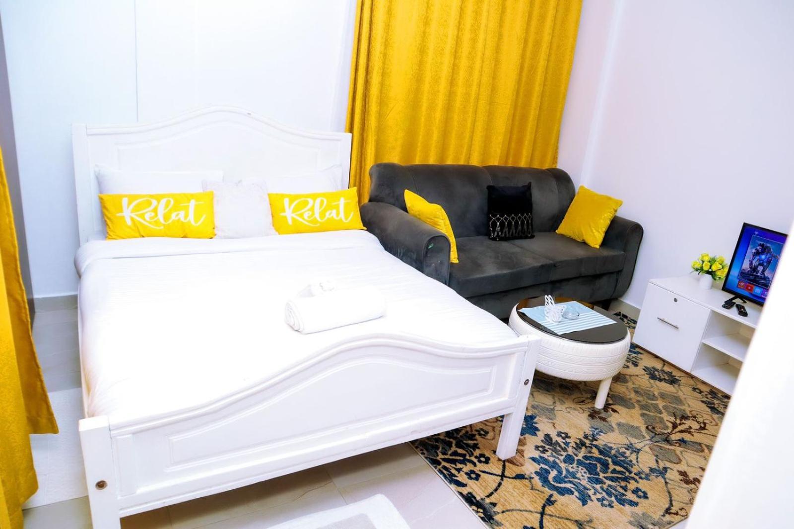 Lorrah's furnished apartments, Enkang