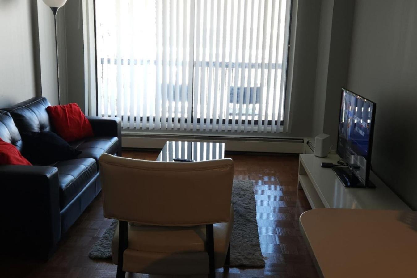 Stylish 2-bed, 1-bath in downtown Calgary
