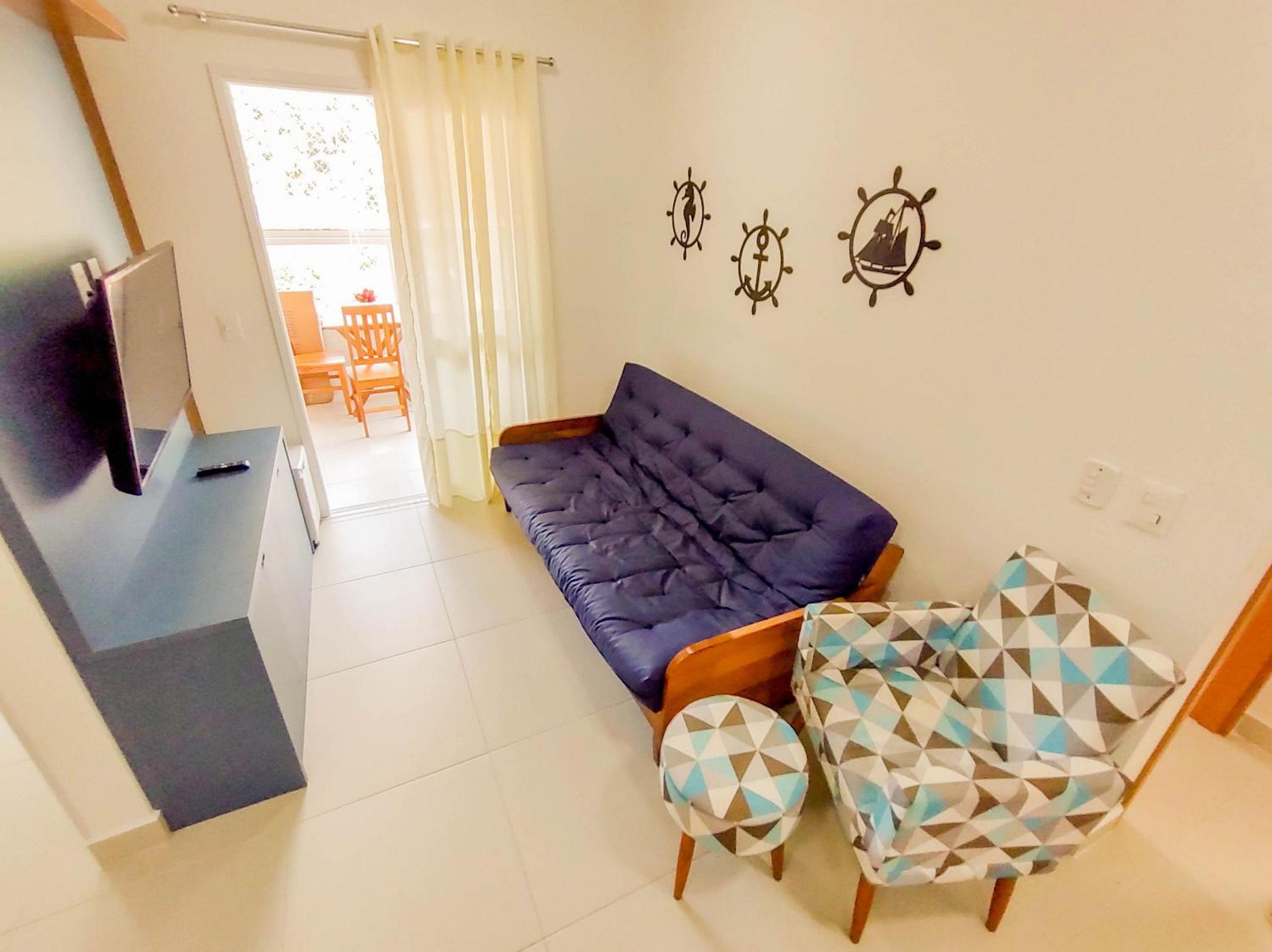 Apartamentos 300m Praia das Toninhas - vista para a serra do mar