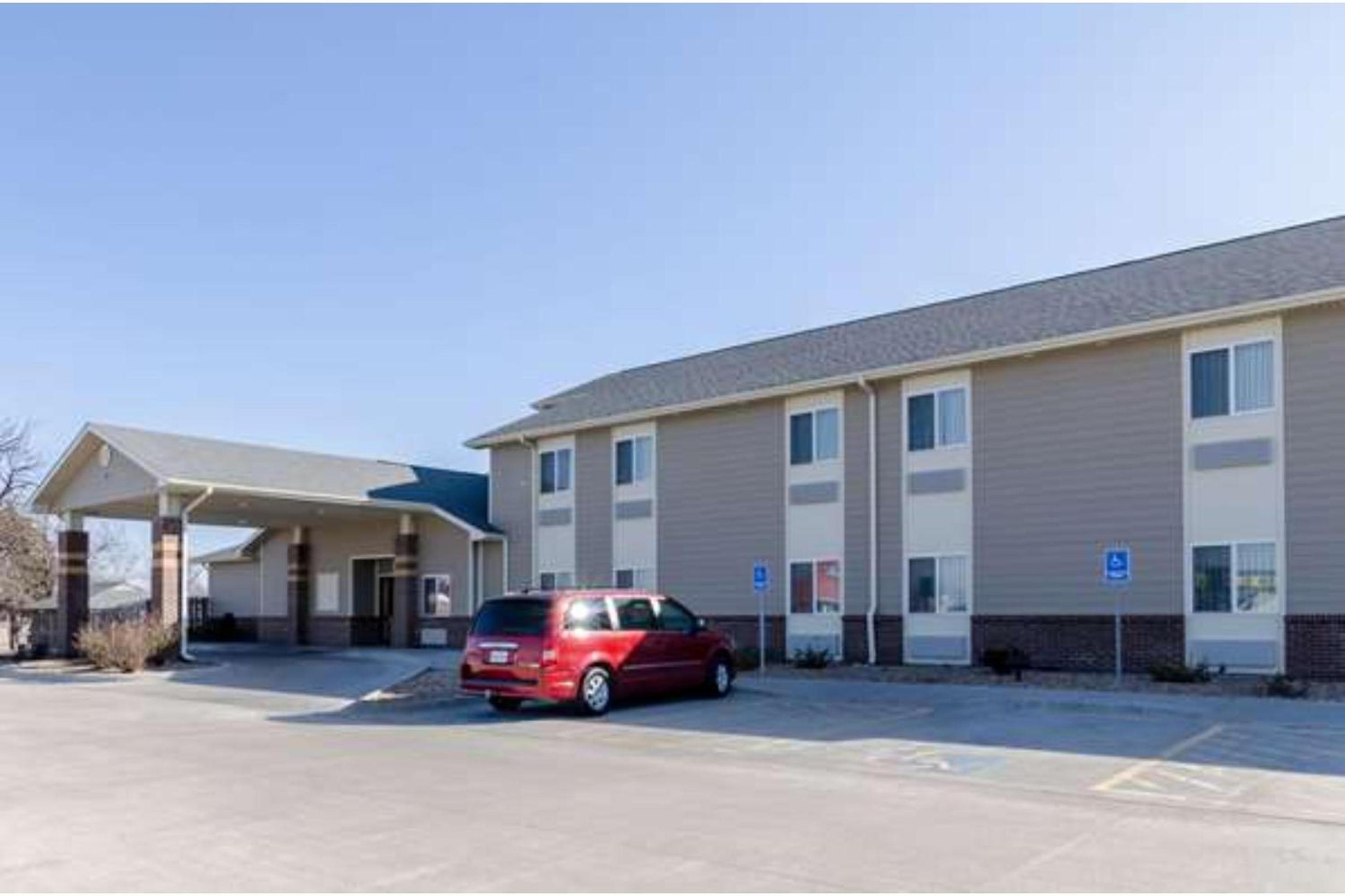 Hotel Park View Inn & Suites Hoisington