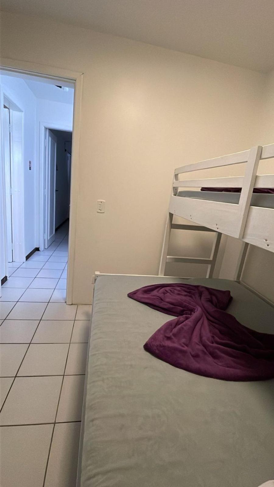 Triplex White em Caiobá-Matinhos-Pr a 200 mt do mar