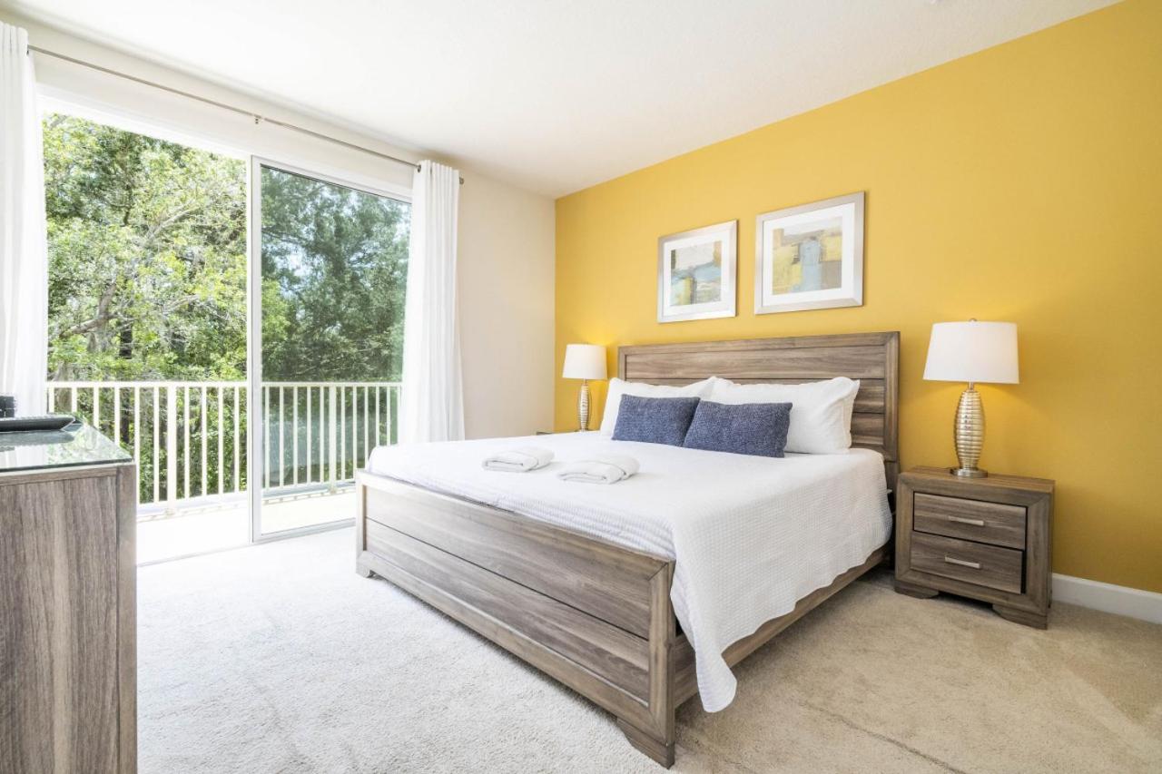3BR Townhouse Near Disney BBQ Grill and Pool