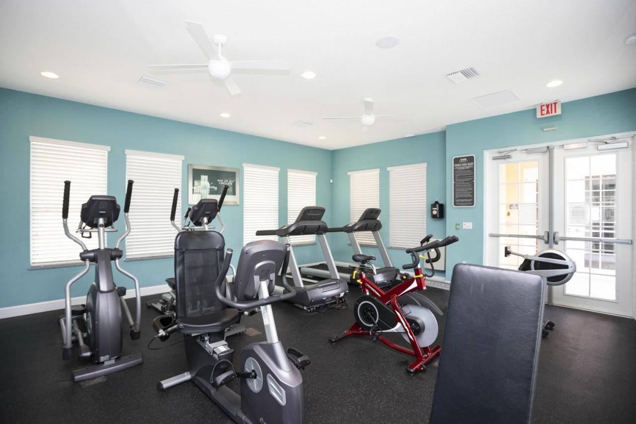 3BR Townhouse Near Disney BBQ Grill and Pool