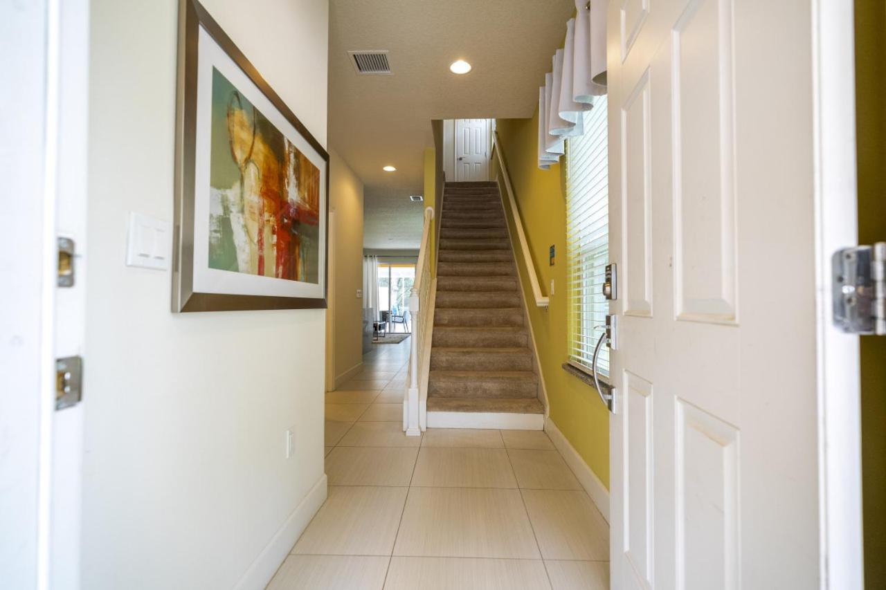 3BR Townhouse Near Disney BBQ Grill and Pool
