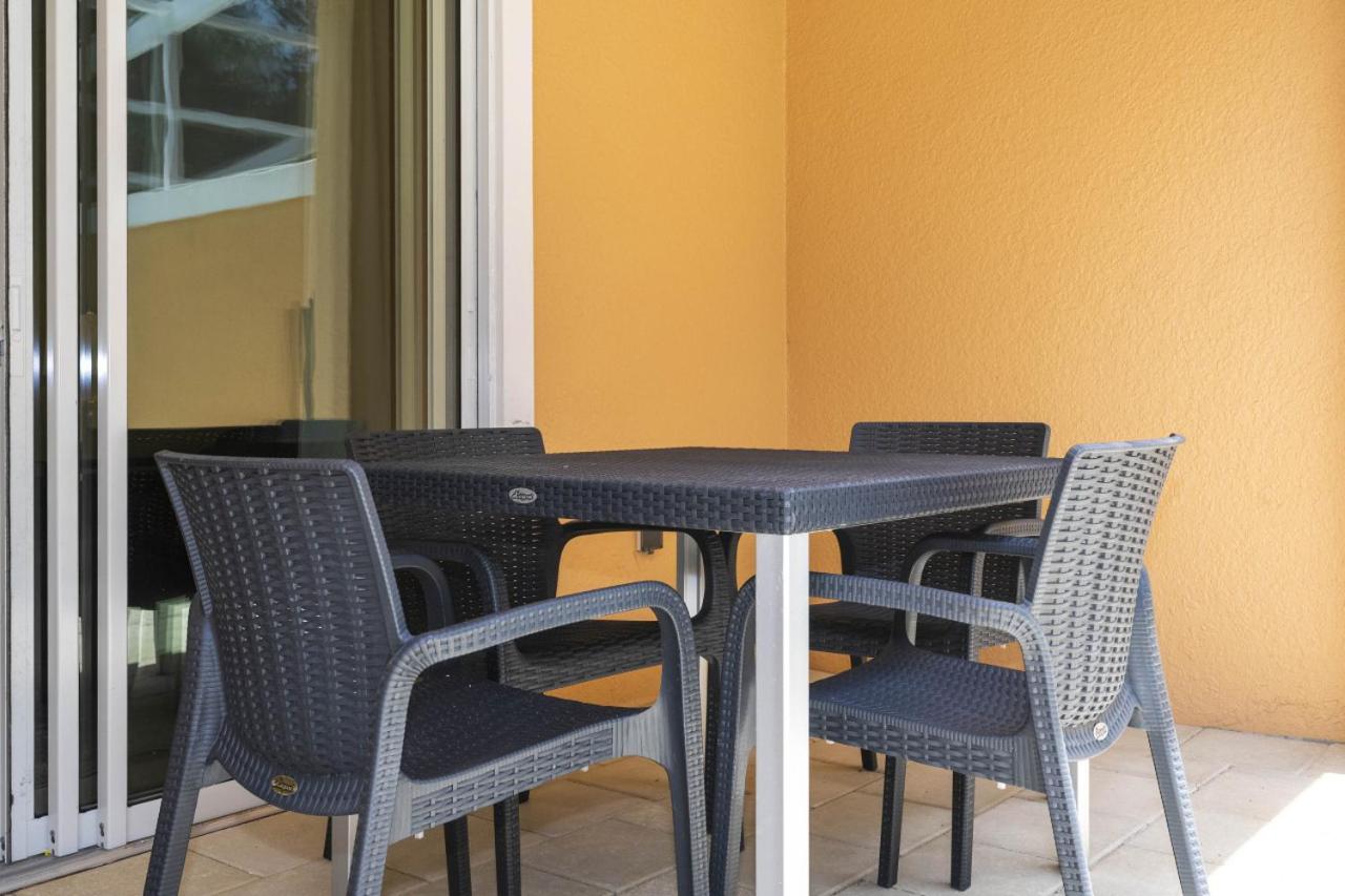 3BR Townhouse Near Disney BBQ Grill and Pool