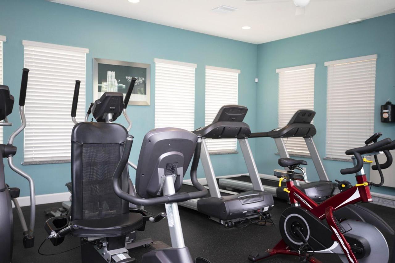 3BR Townhouse Near Disney BBQ Grill and Pool