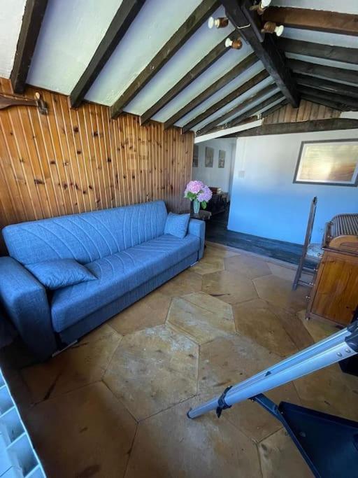 Casona histórica del S XVII en Novales view 3