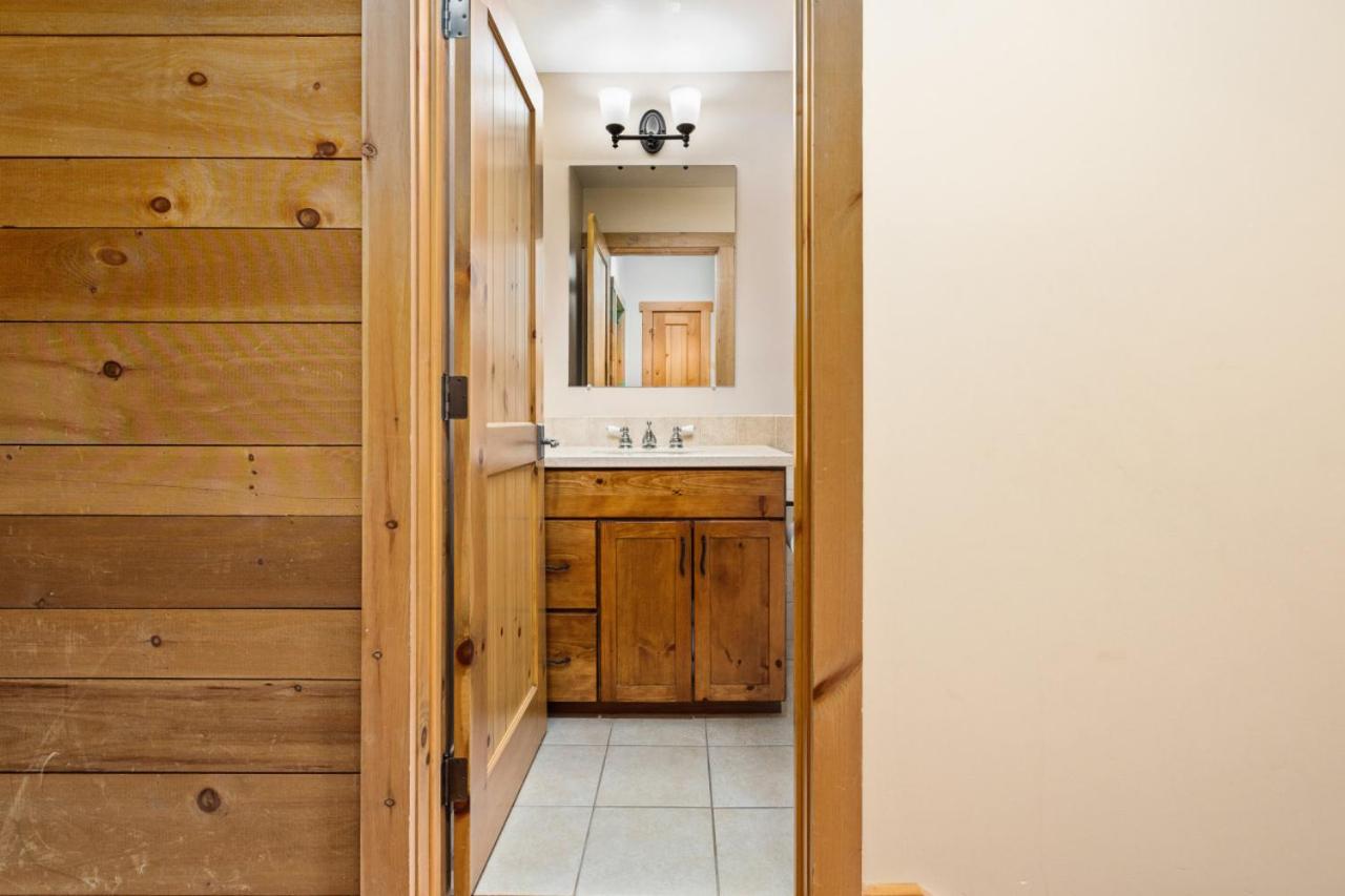 3 Bedroom plus Loft at Stratton with Hot Tub view 2