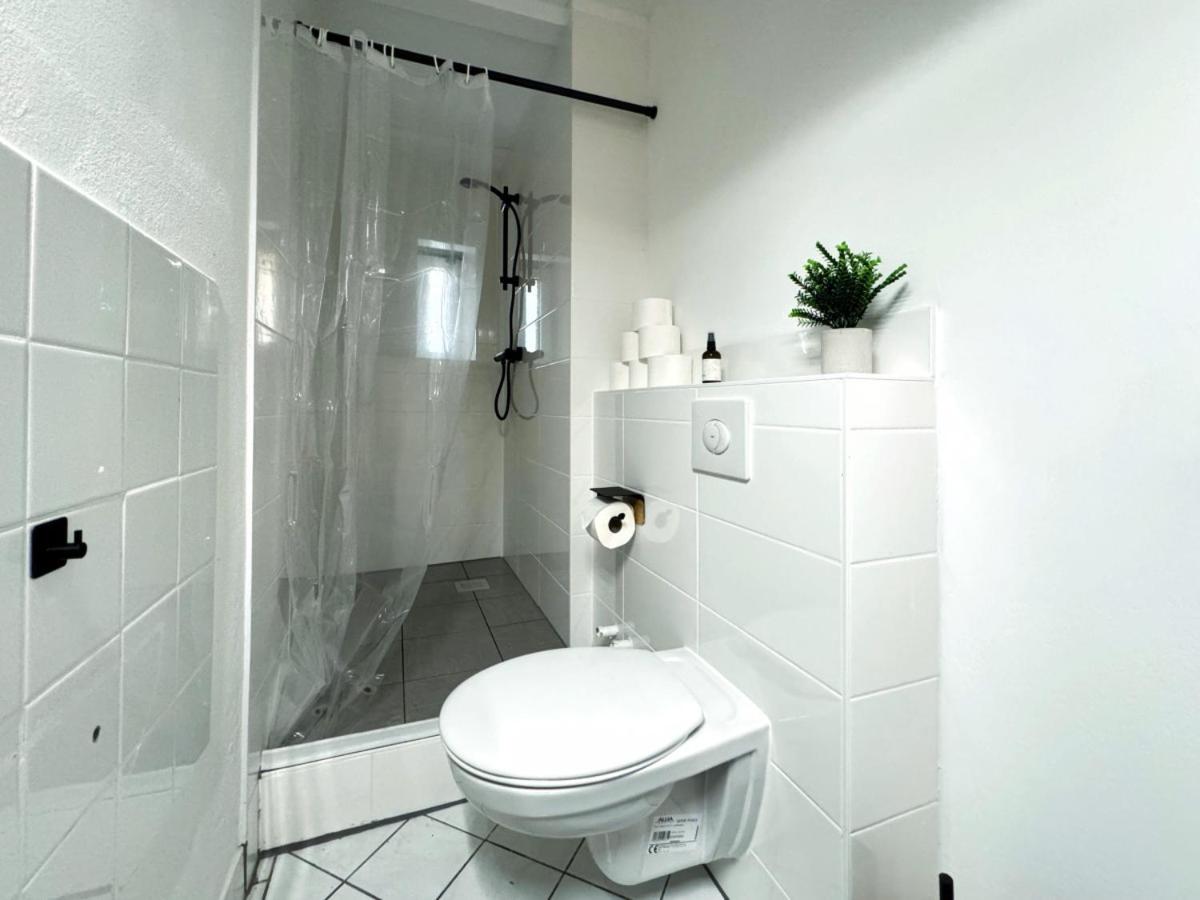 HolidayHome Apartments I Spacious 130qm Apartment Near Berlins Top Sights