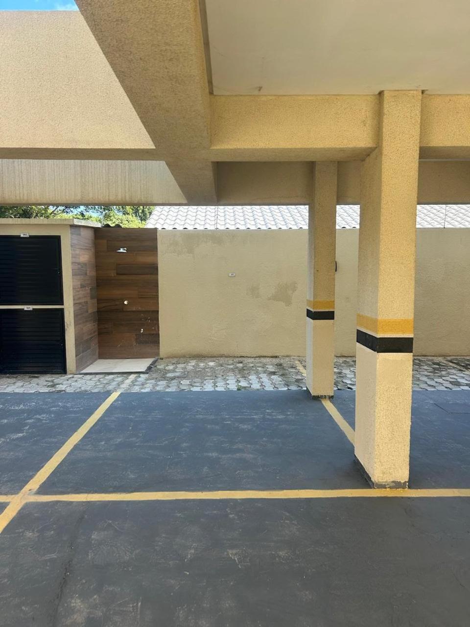 Coberturas e apto para locação em Bombinhas, Mariscal
