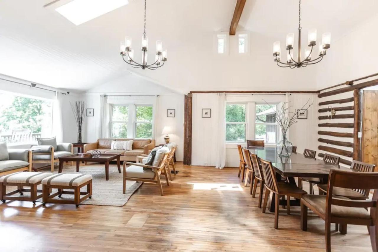 Luxe Lodge on 4 Acres, Asheville view 4