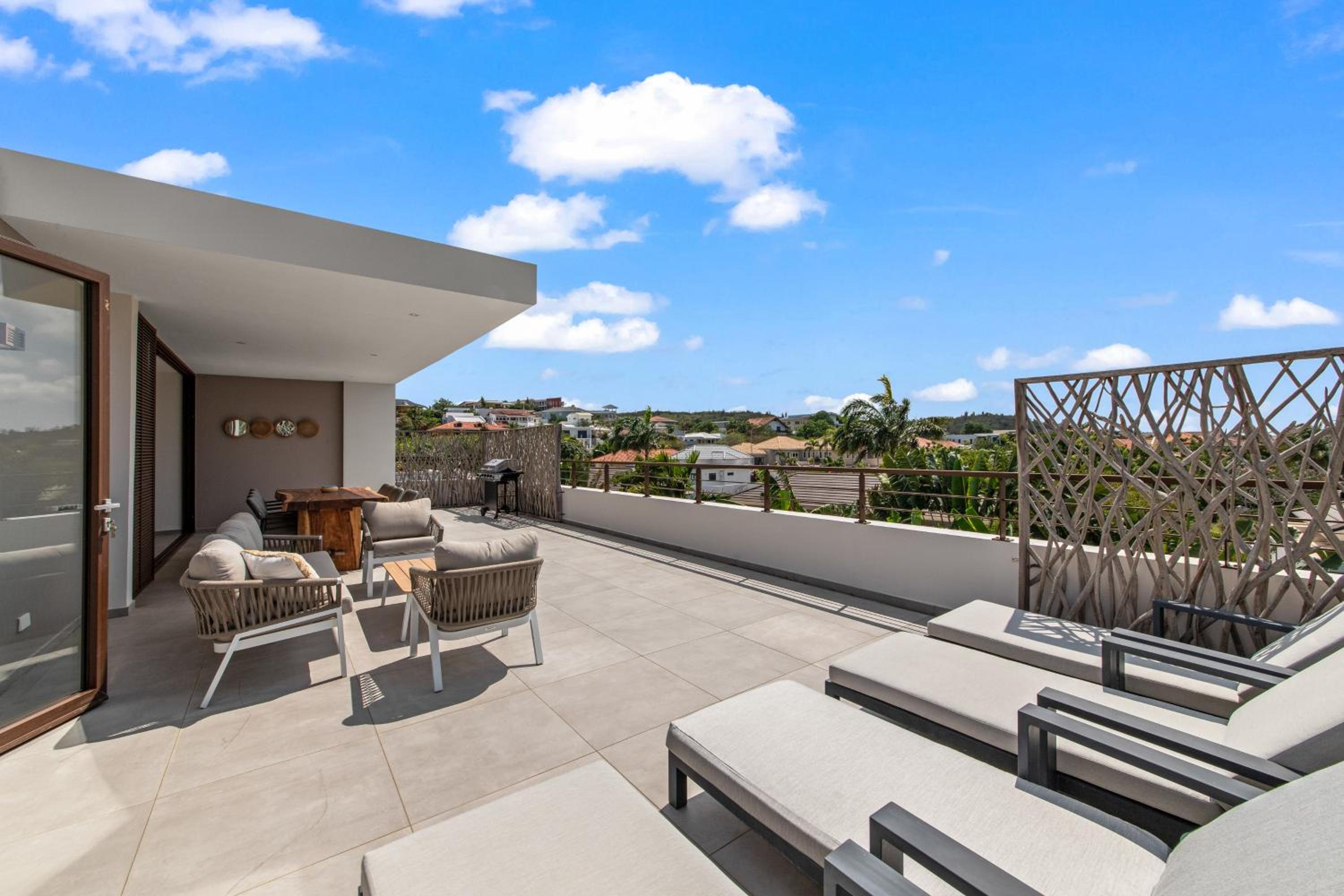 Jan Sofat LUX A15 Penthouse with private rooftop terrace