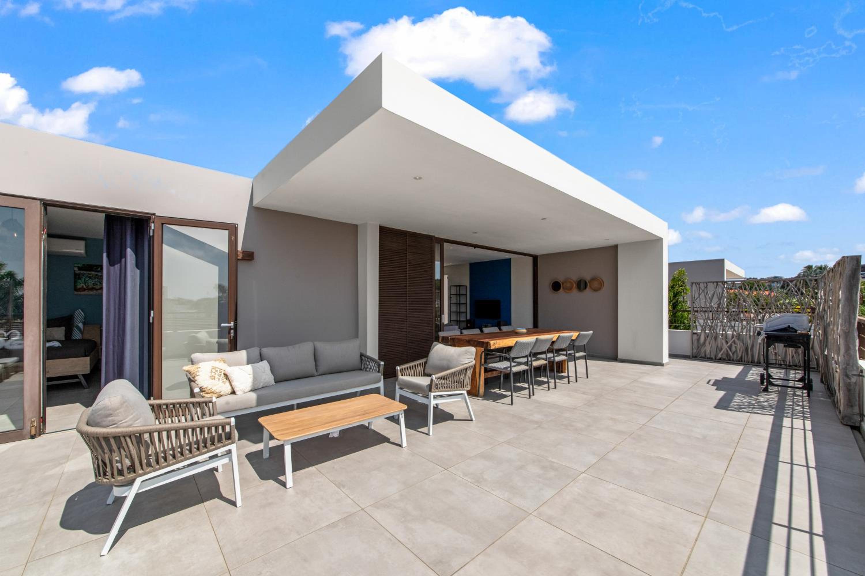 Jan Sofat LUX A15 Penthouse with private rooftop terrace