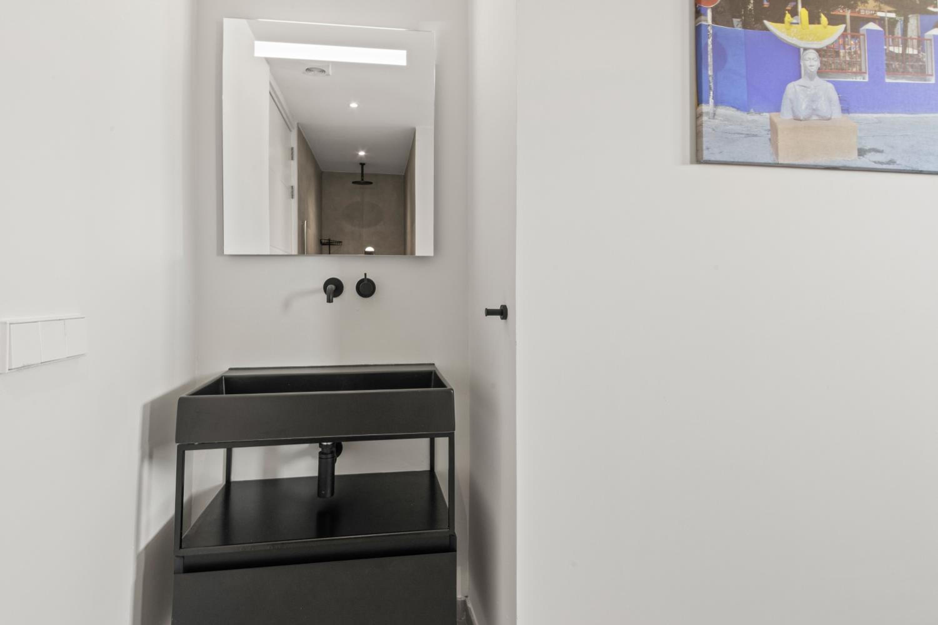 Jan Sofat LUX A15 Penthouse with private rooftop terrace
