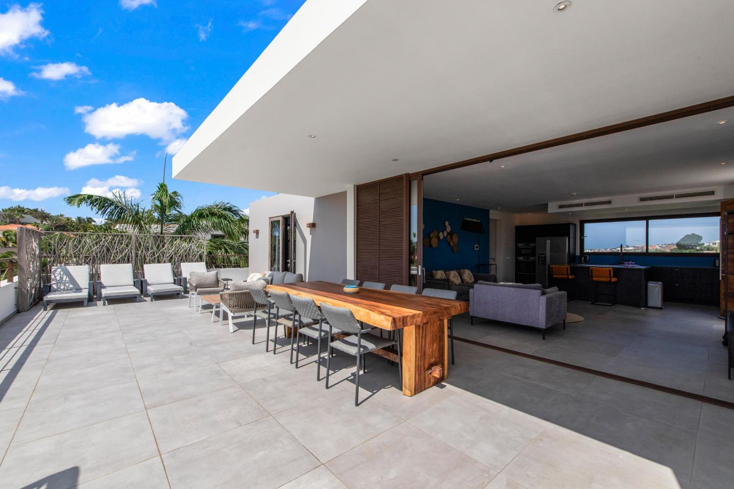 Jan Sofat LUX A15 Penthouse with private rooftop terrace