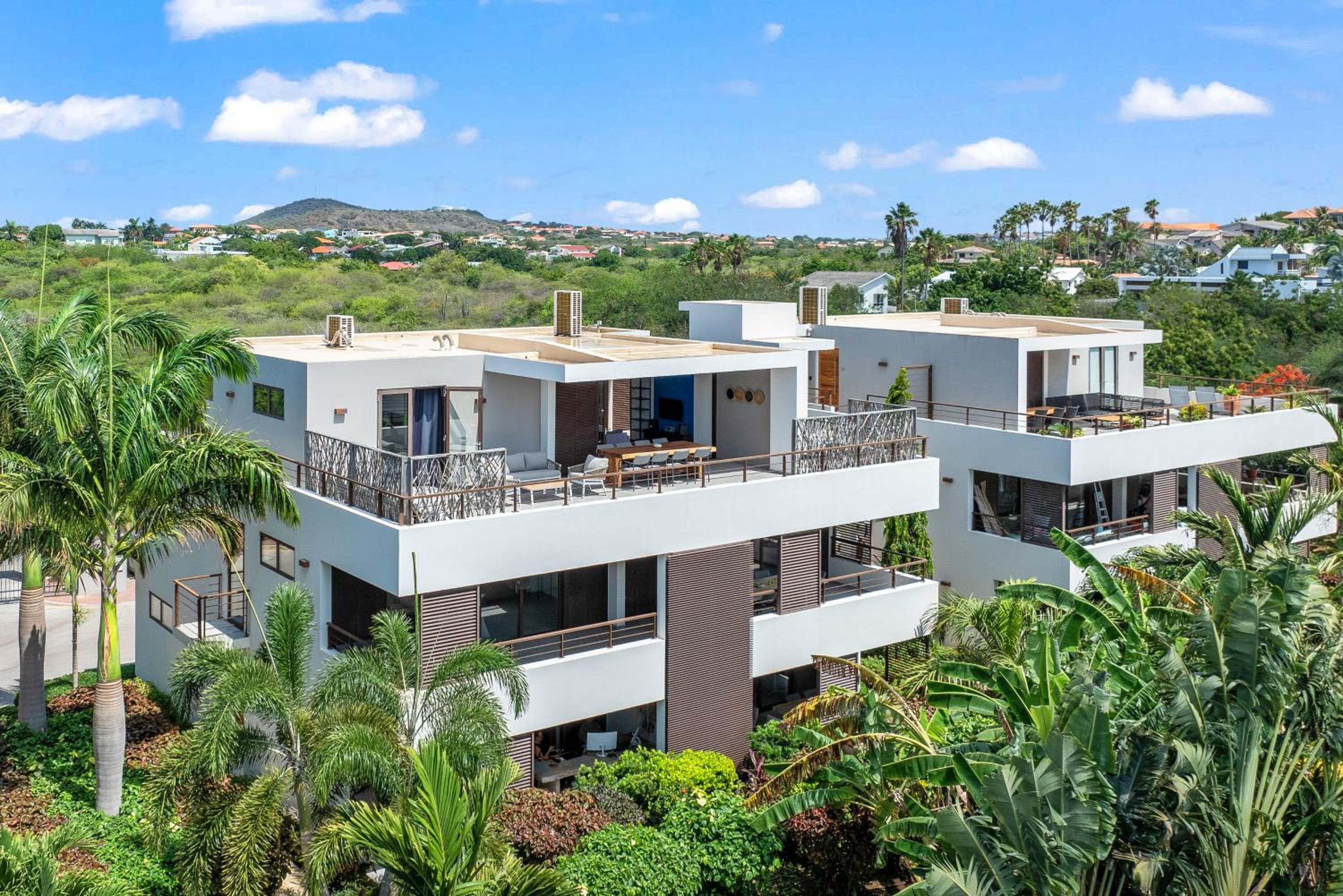 Jan Sofat LUX A15 Penthouse with private rooftop terrace