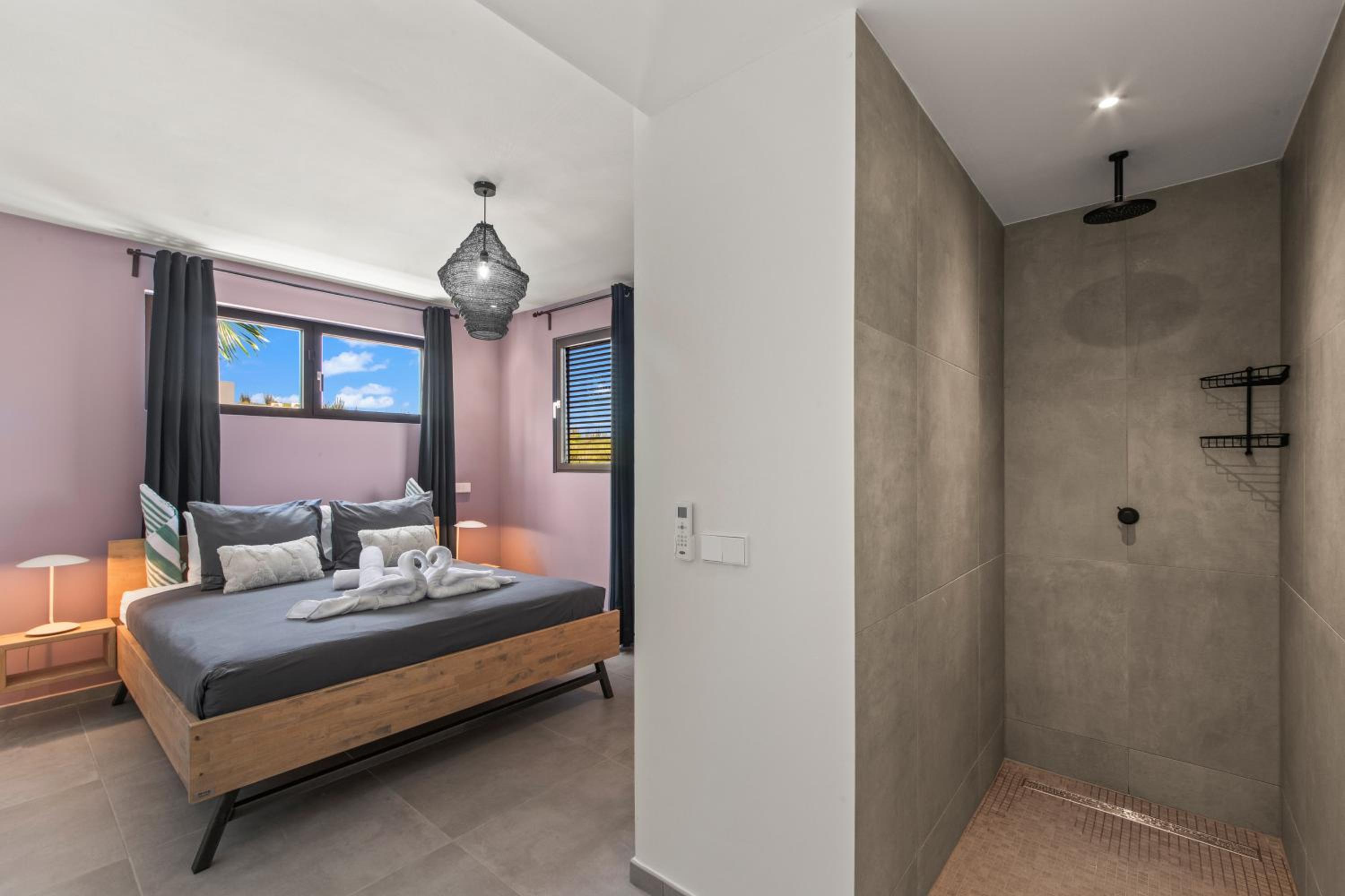 Jan Sofat LUX A15 Penthouse with private rooftop terrace