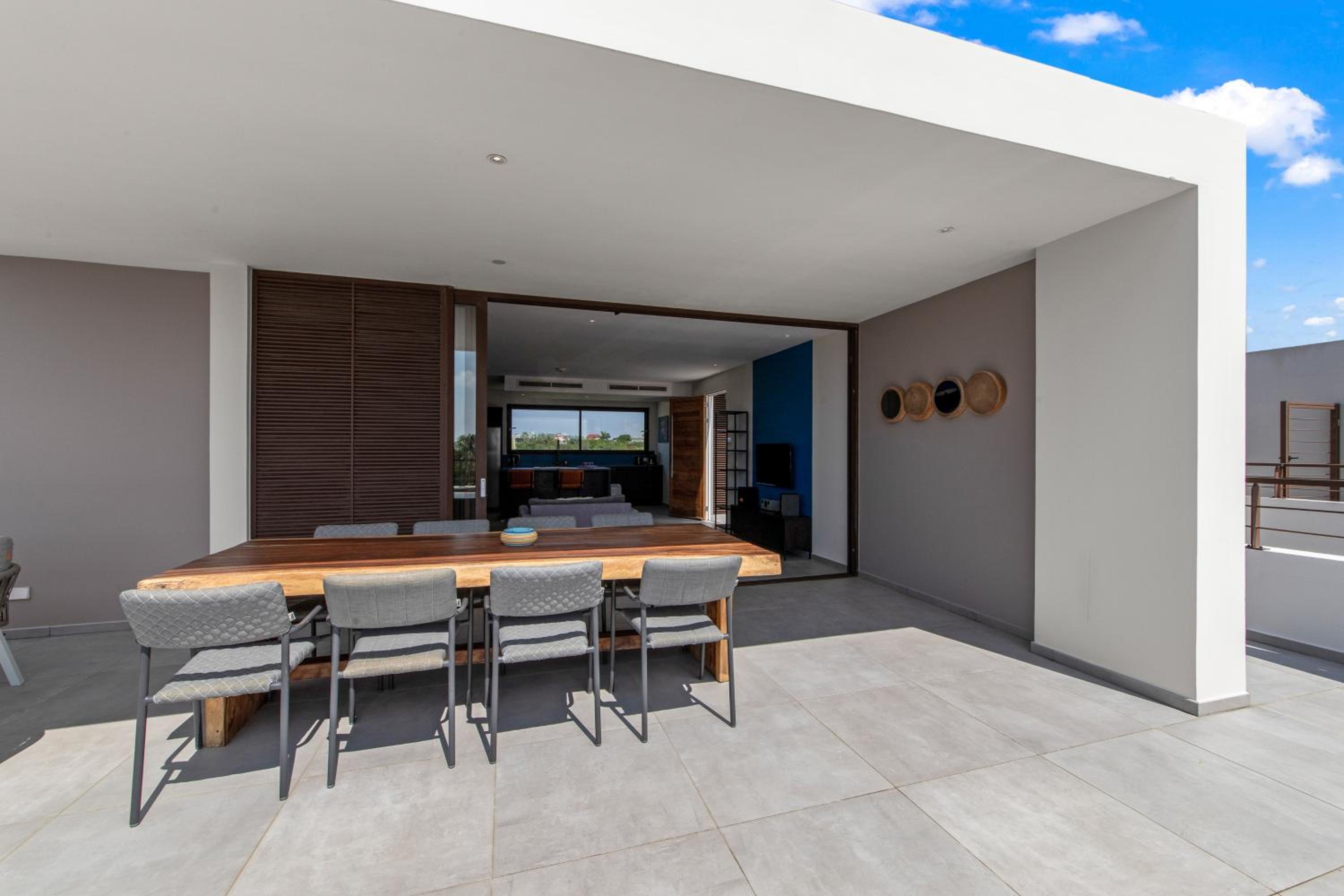 Jan Sofat LUX A15 Penthouse with private rooftop terrace
