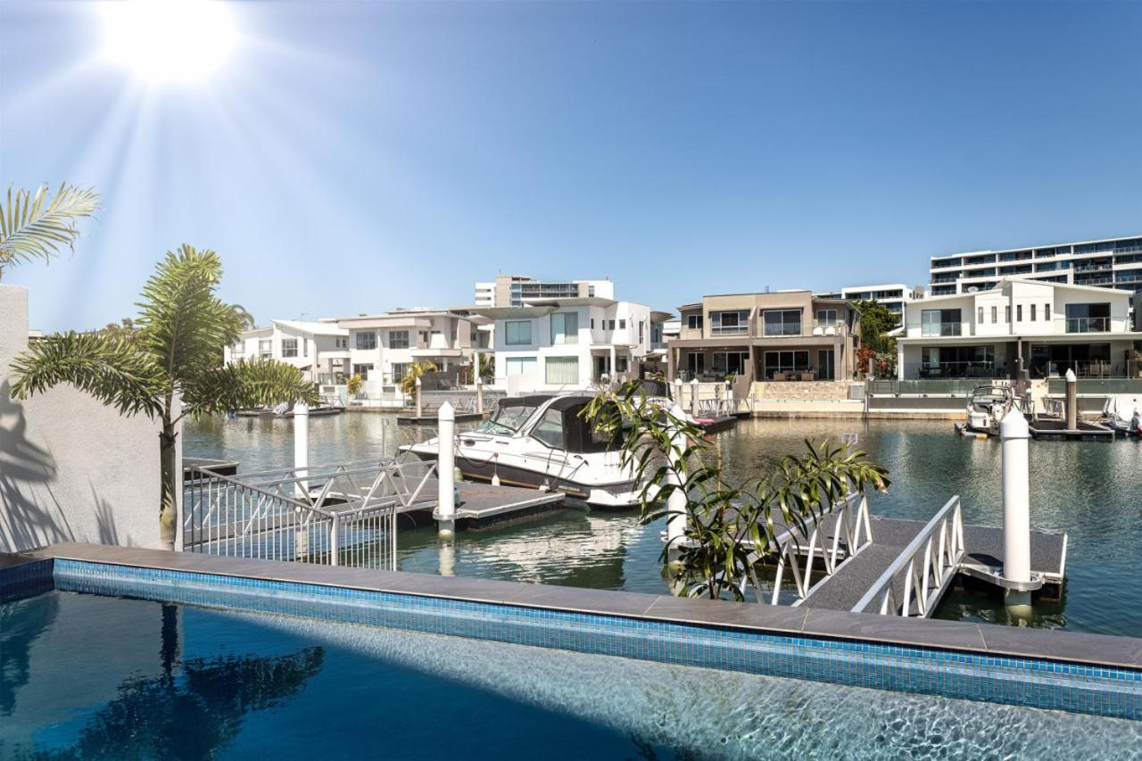 Absolute Waterfront Elegancy