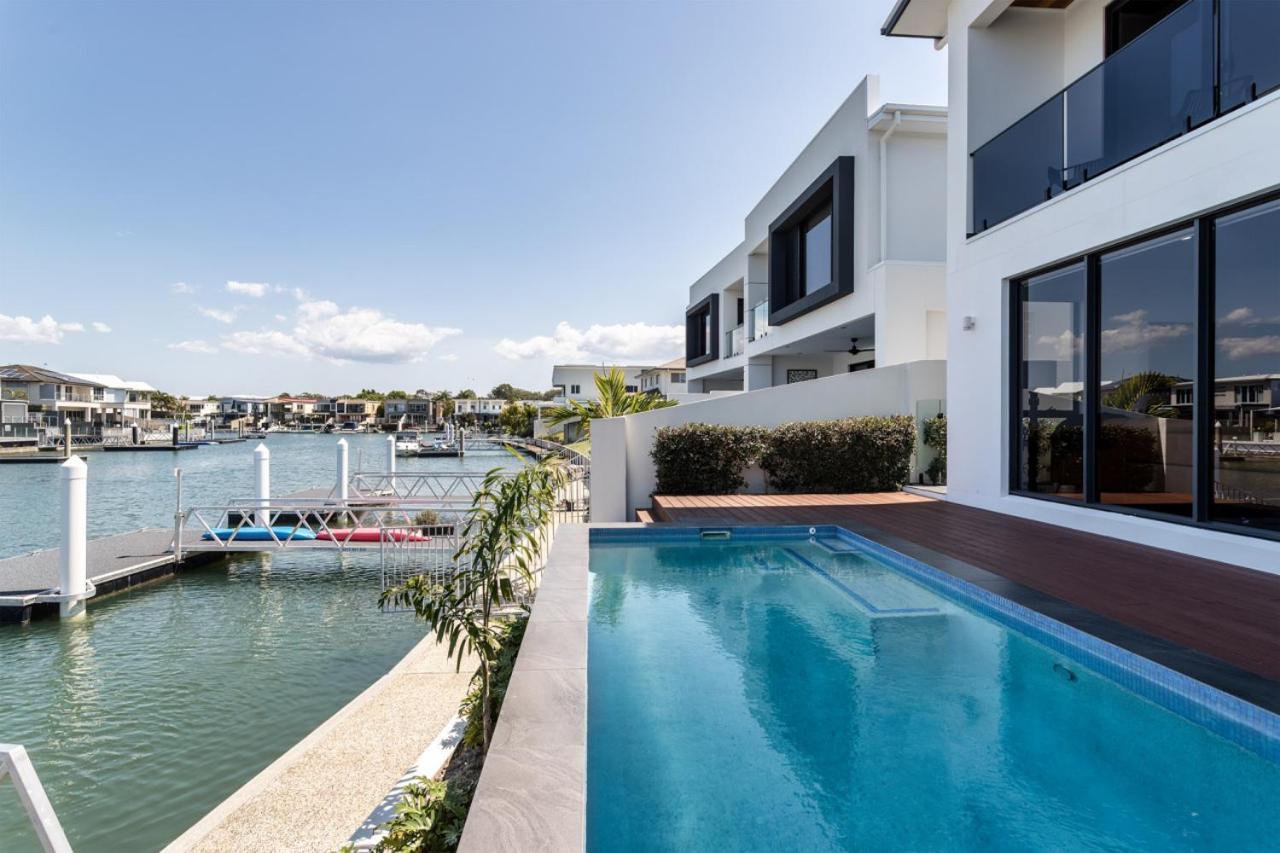 Absolute Waterfront Elegancy