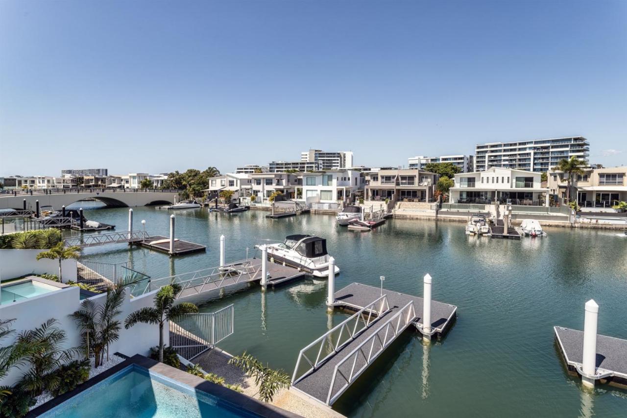 Absolute Waterfront Elegancy