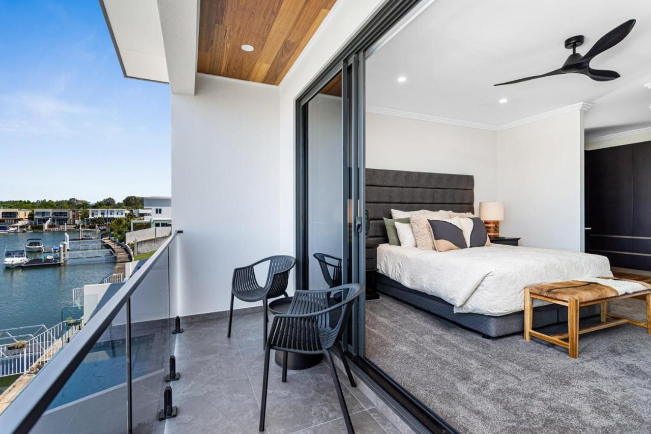 Absolute Waterfront Elegancy