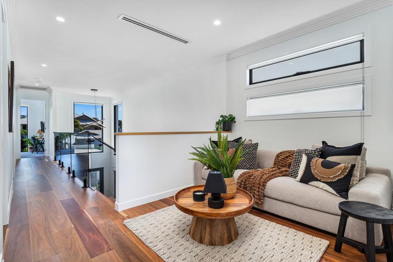 Absolute Waterfront Elegancy