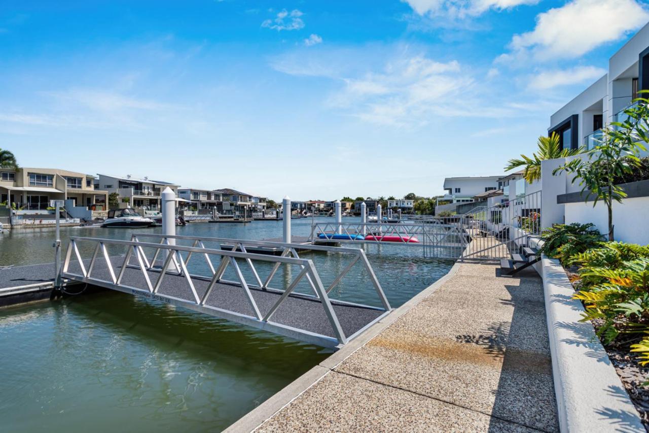 Absolute Waterfront Elegancy
