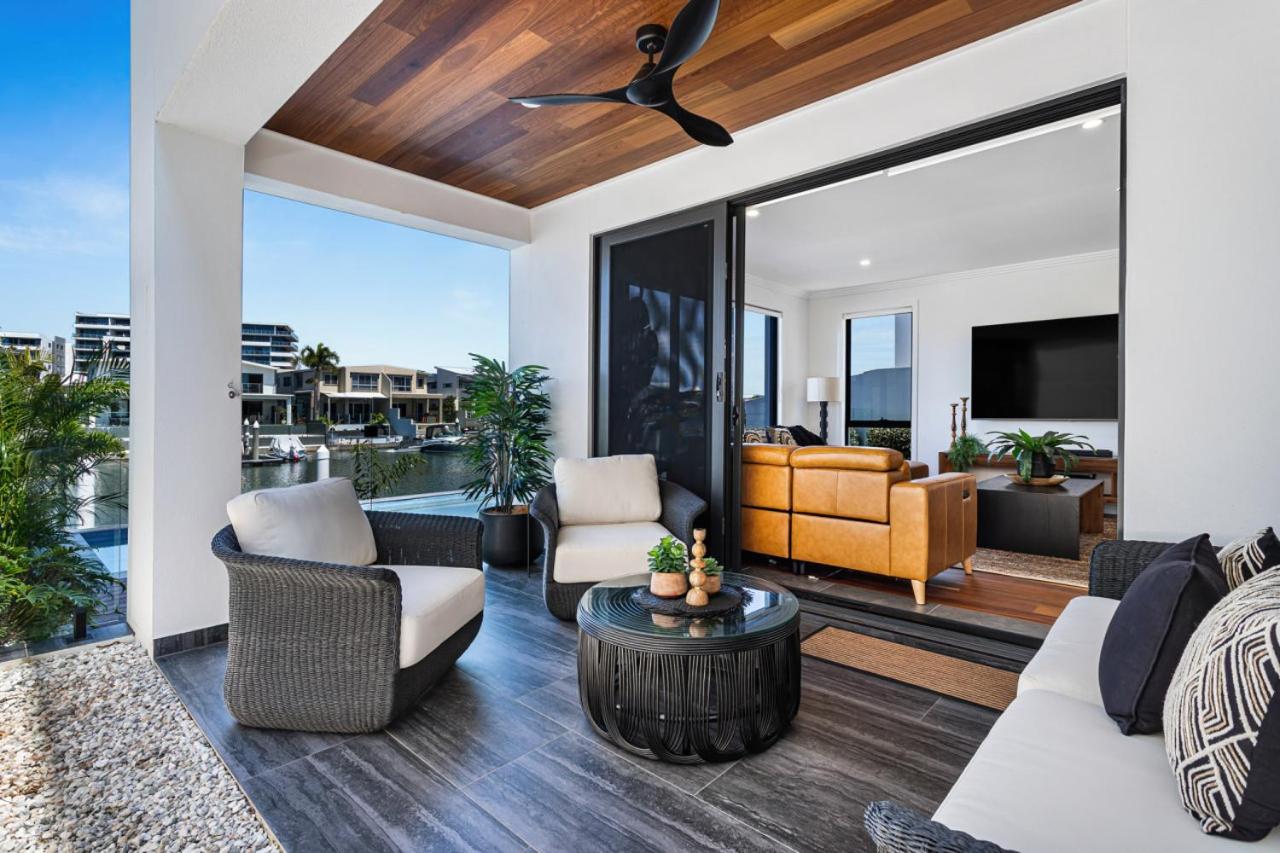 Absolute Waterfront Elegancy