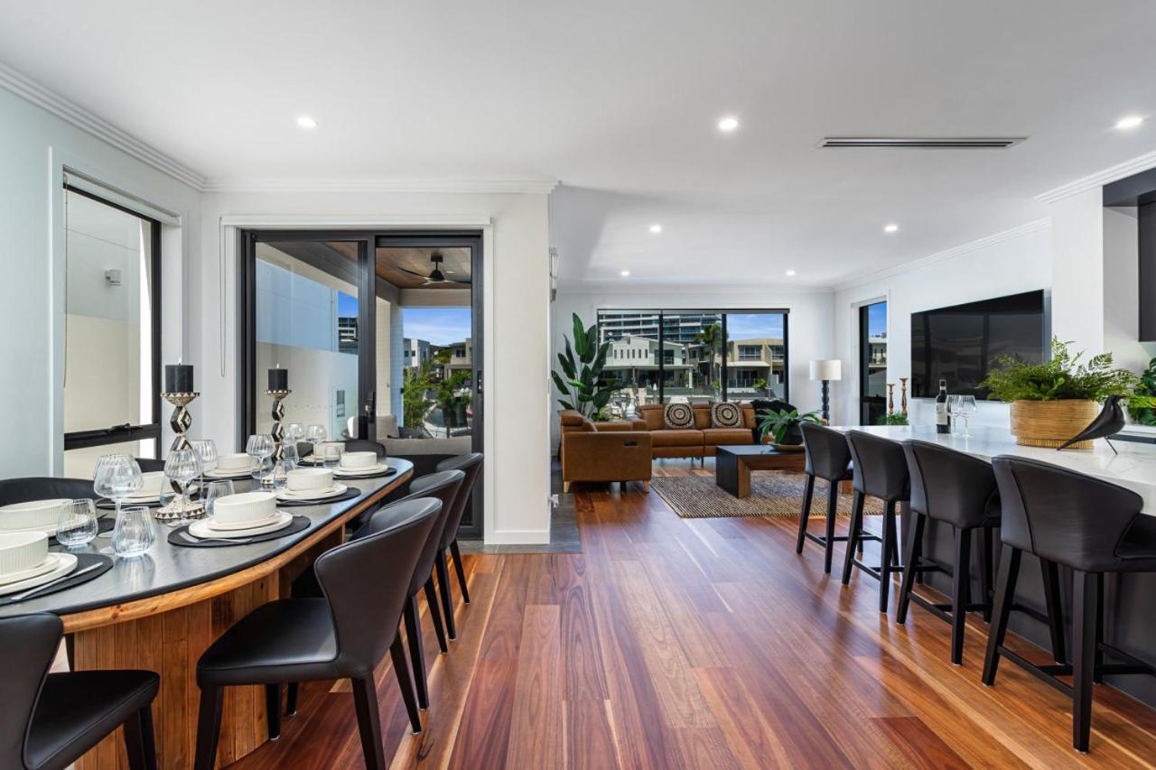 Absolute Waterfront Elegancy