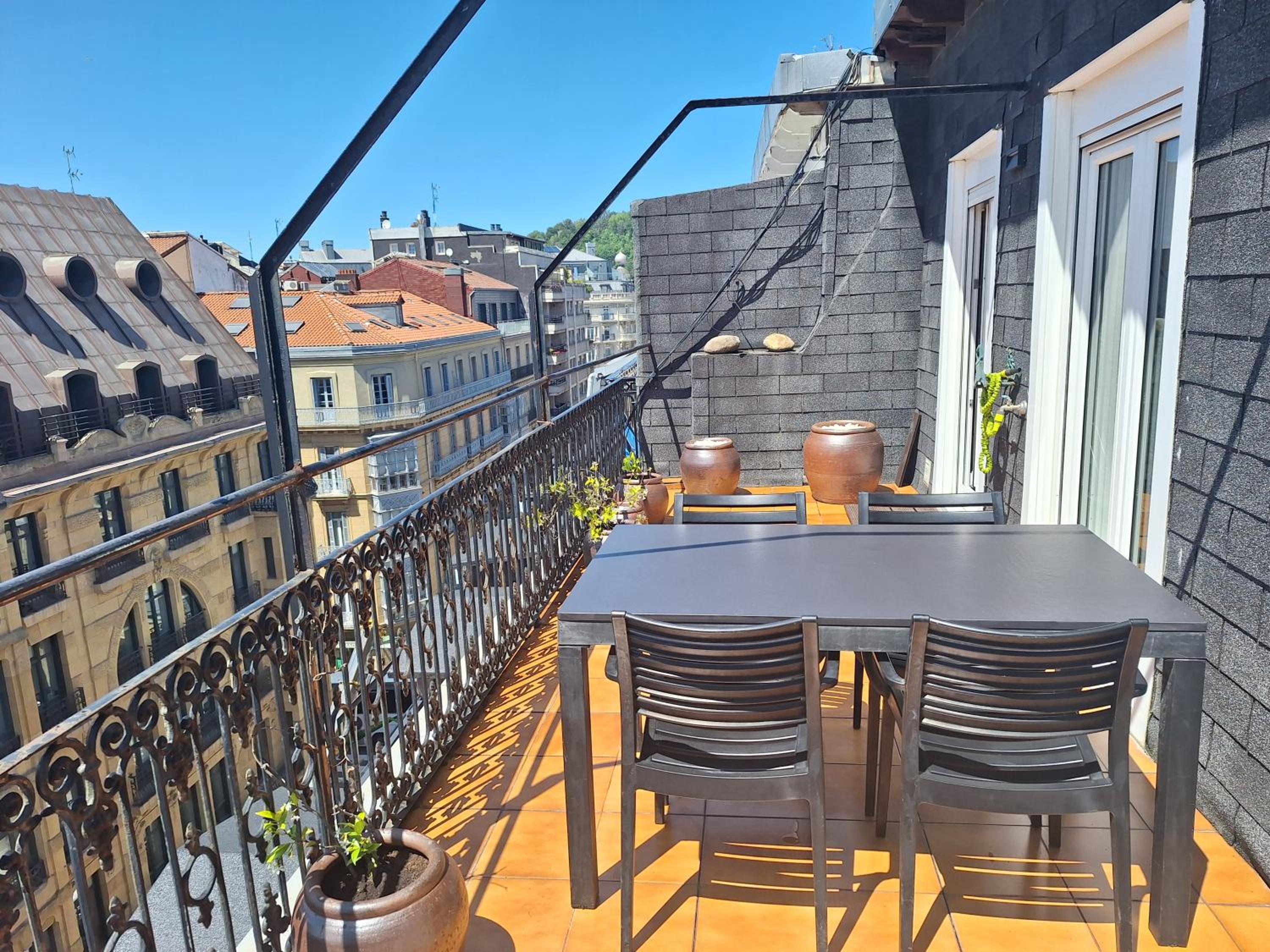 La Terraza by FeelFree Rentals