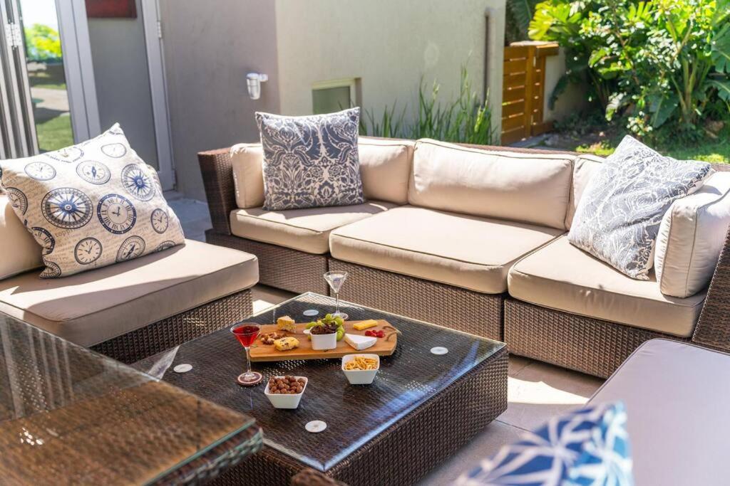Green Point Grande - Luxury Family villa with pool & views view 3