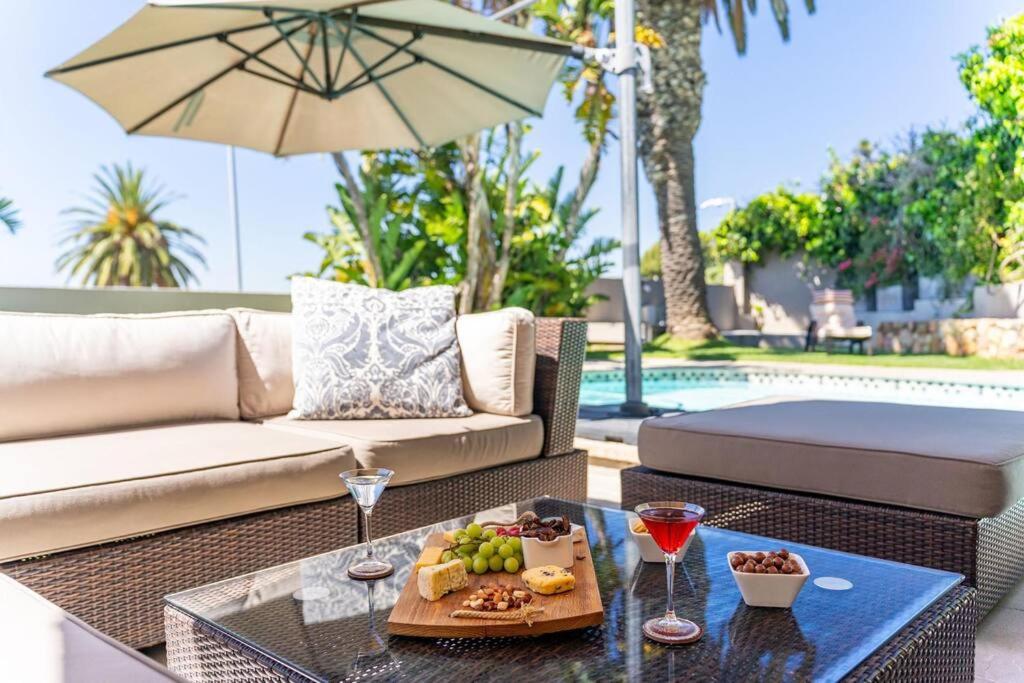 Green Point Grande - Luxury Family villa with pool & views view 2