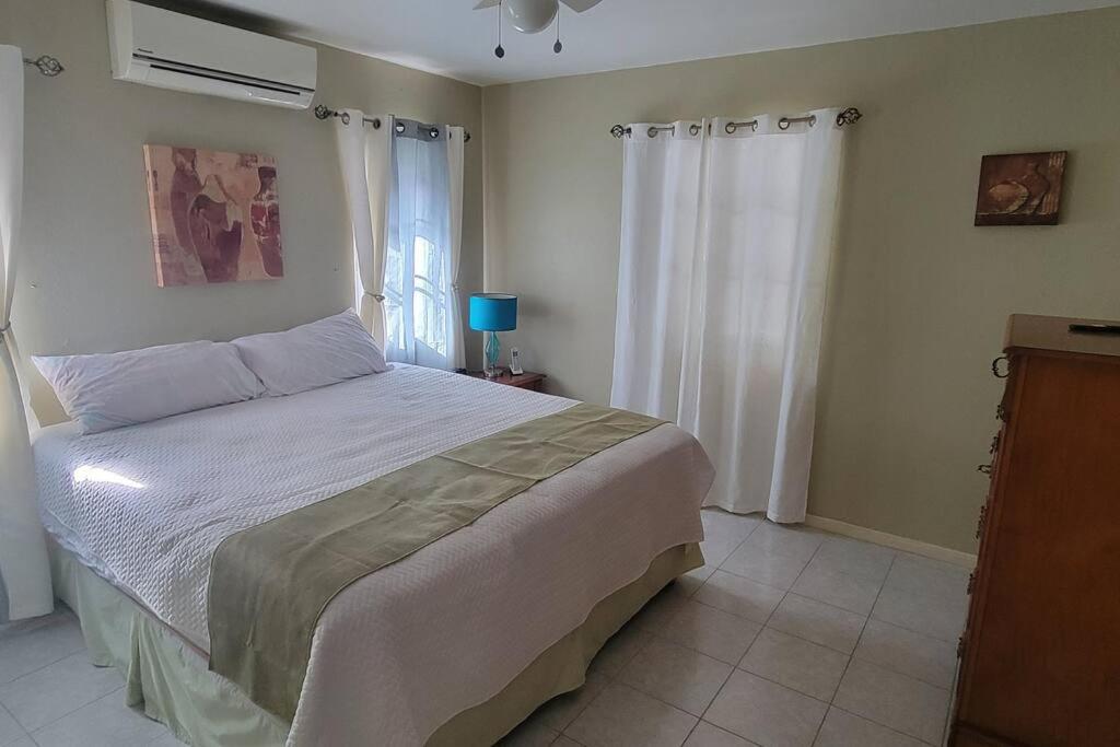 Villa in Hartland Estates, Priory Ocho Rios JA view 5