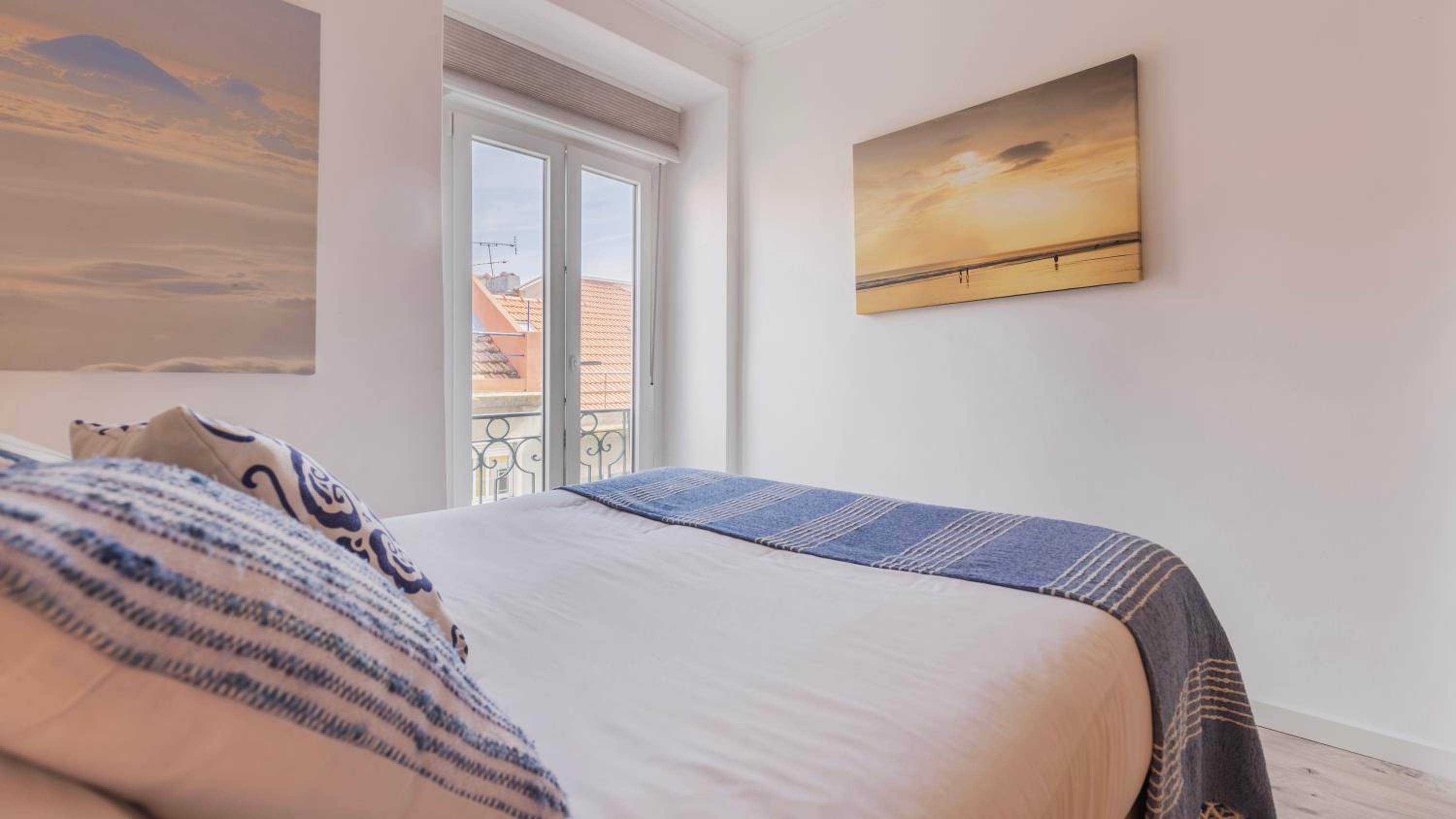 Sunny Design Apt in Praça das Flores by LovelyStay view 3