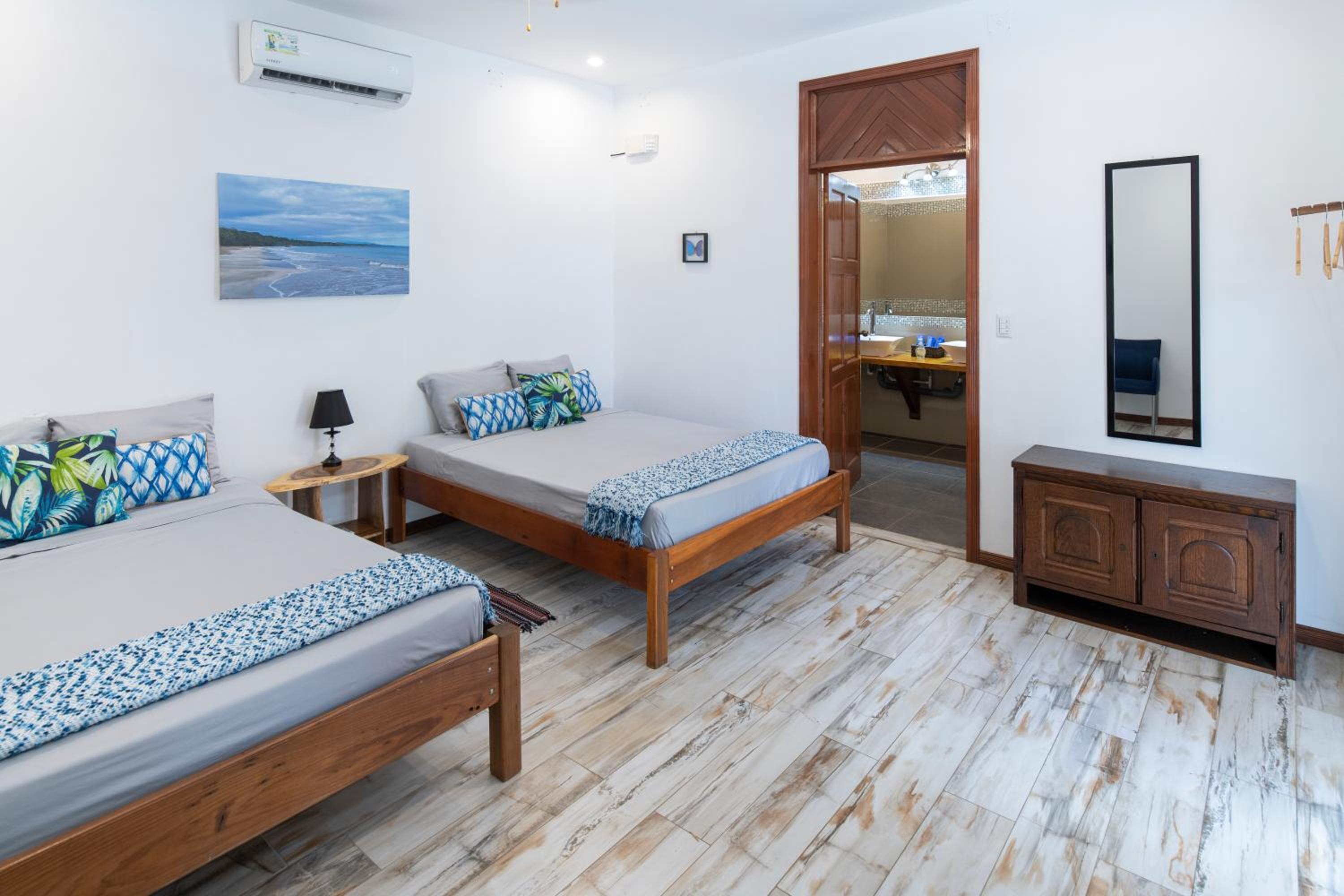 Pangea Lodge with Shared Pool at the Heart of Manzanillo